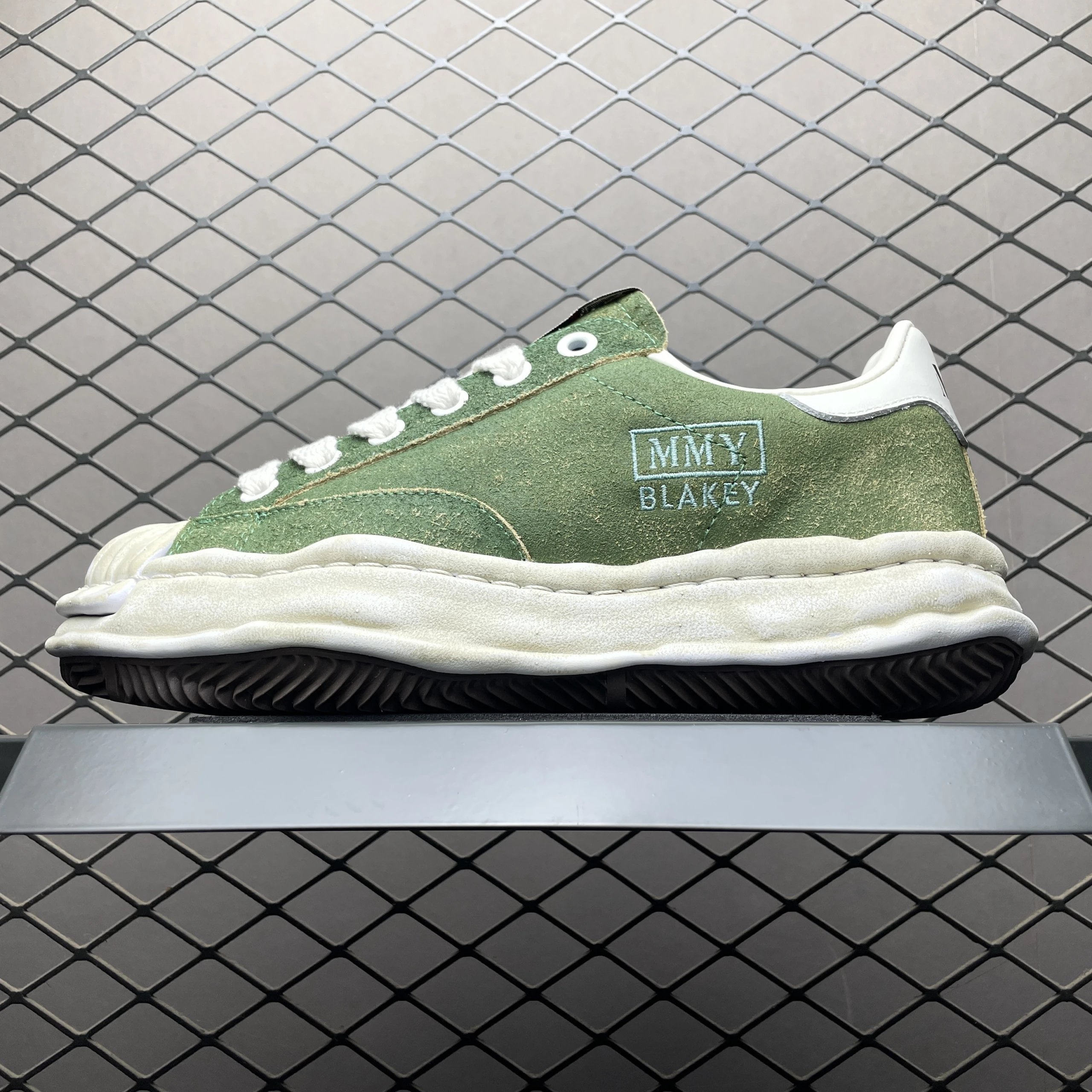 Green letter velvet