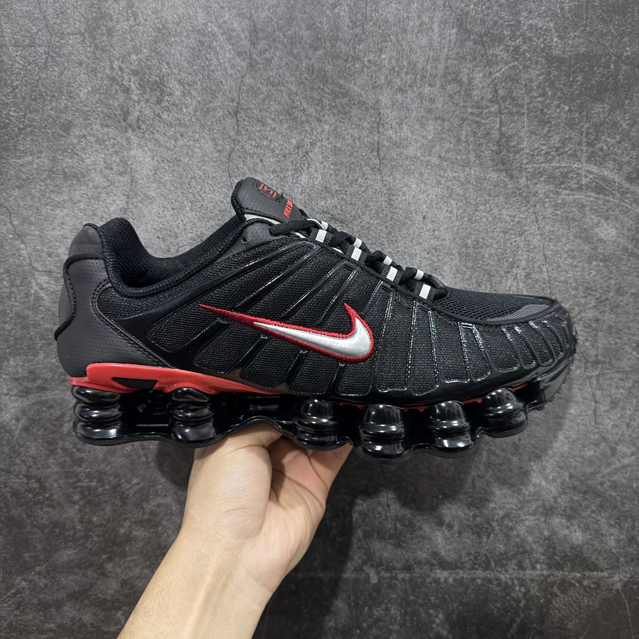 CN0151-003 Black Silver Red