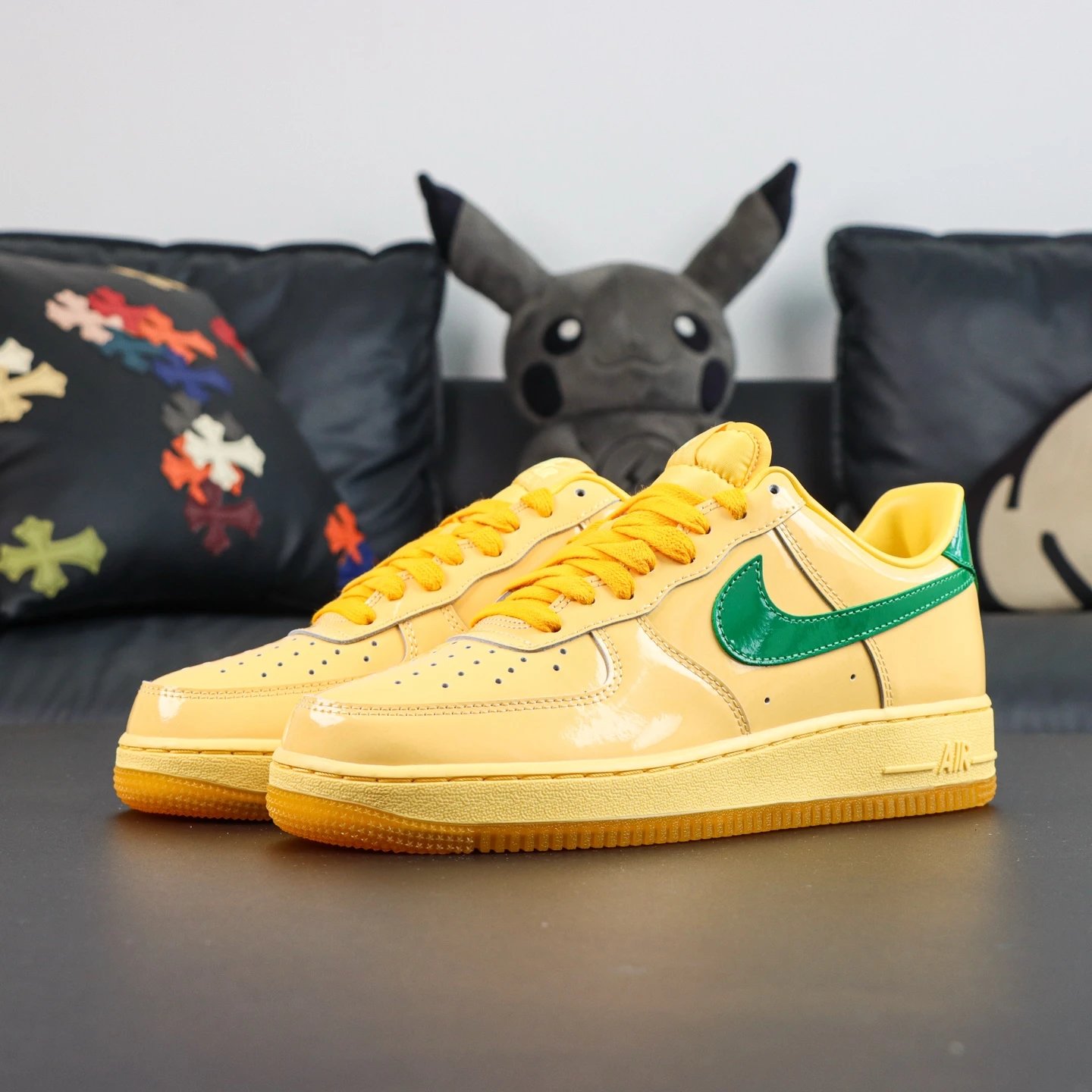 IO4489-700 Yellow