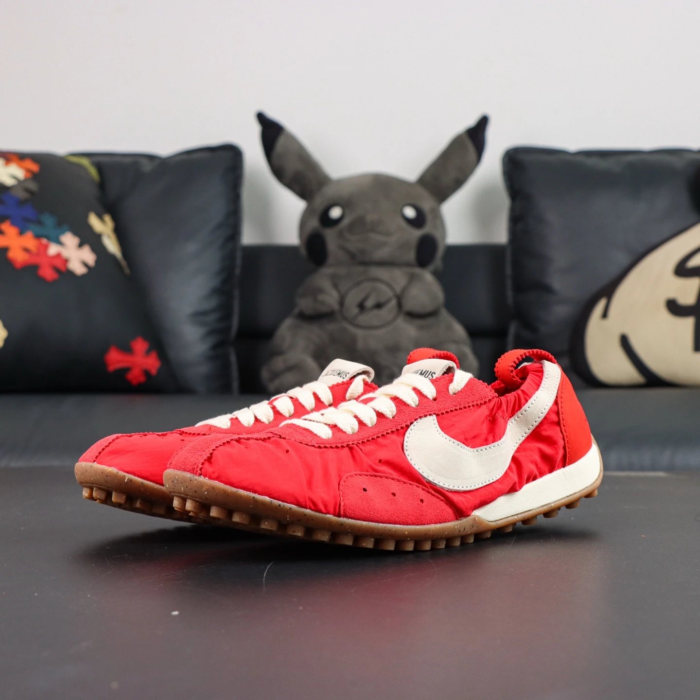 HV8547-600 Red