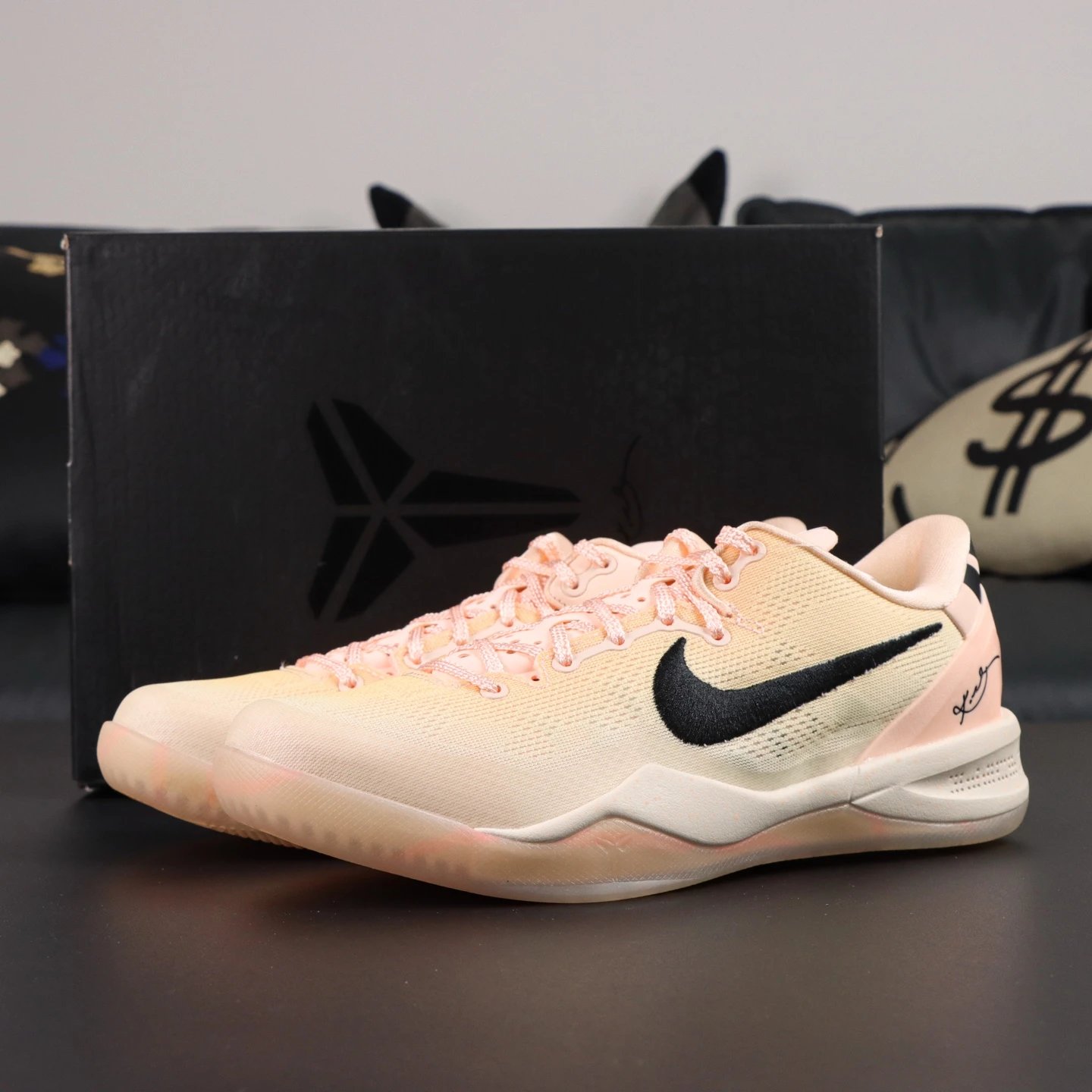 【HQ3138-800】Kobe 8 'White Pink Peach'