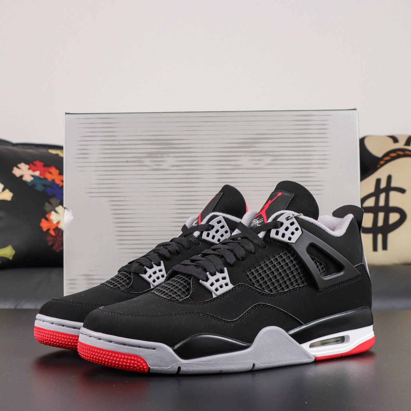 IX8180-001 Black Red 2026