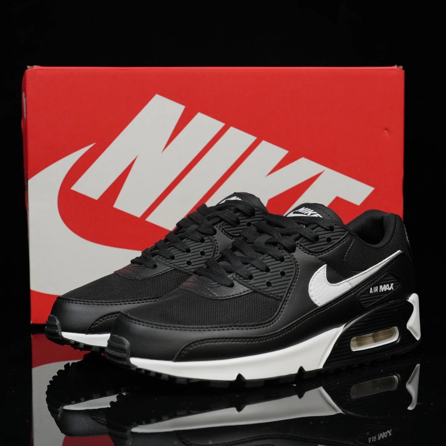 DH8010-002 Black & White Mesh