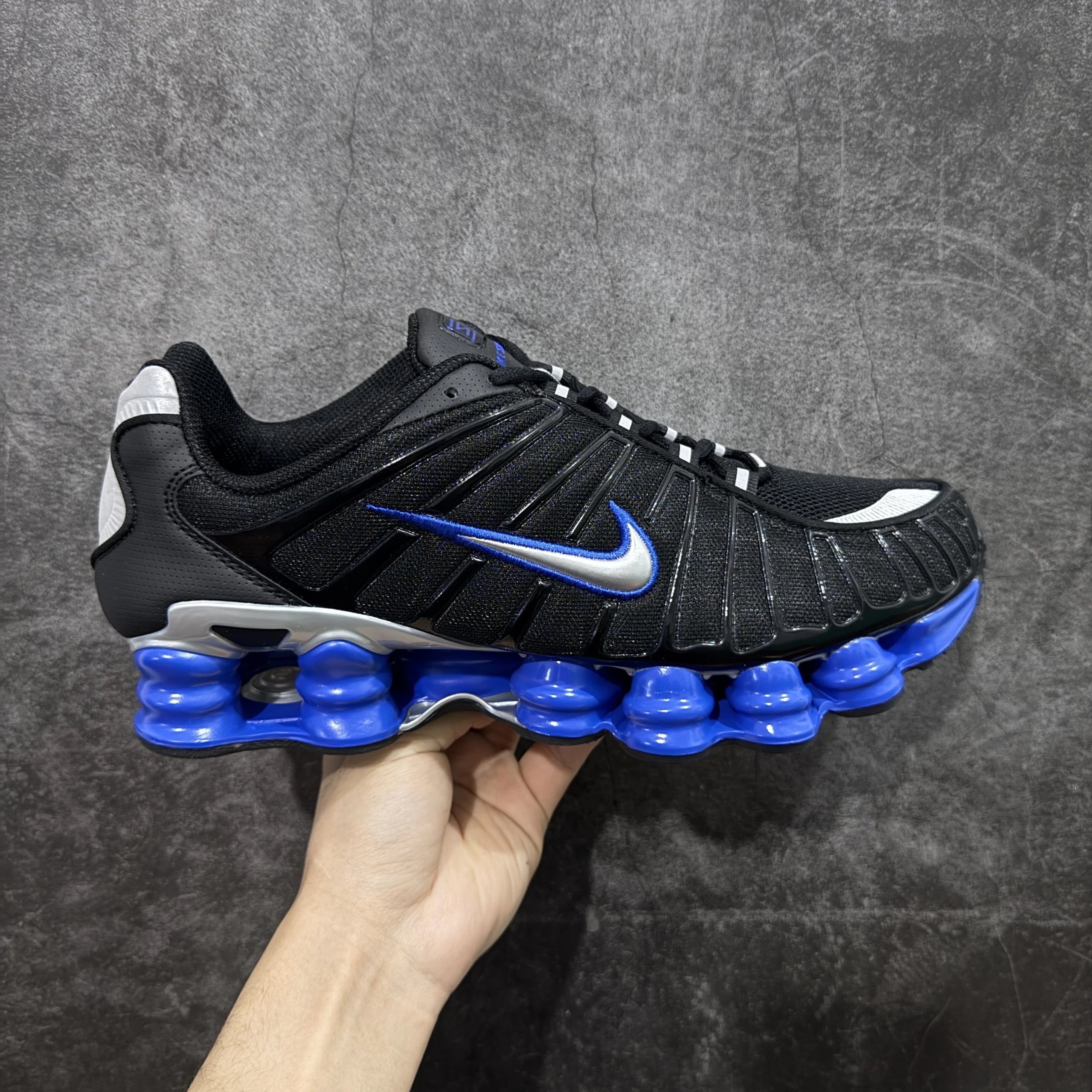 CN0151-004 Black Blue