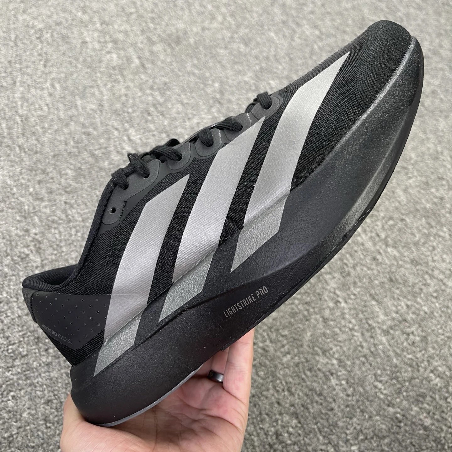 JP7147 Black Gray