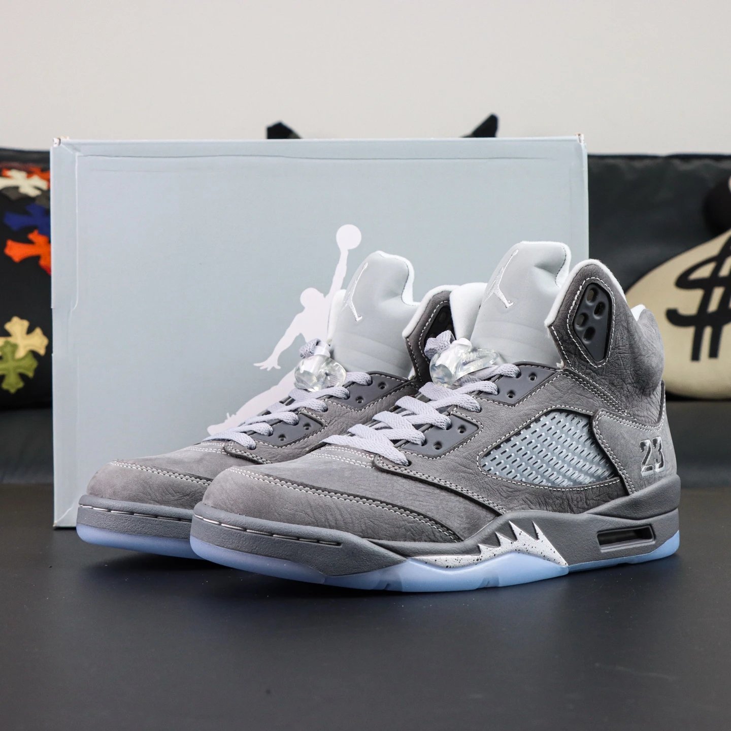 DD0587-002 Wolf Grey