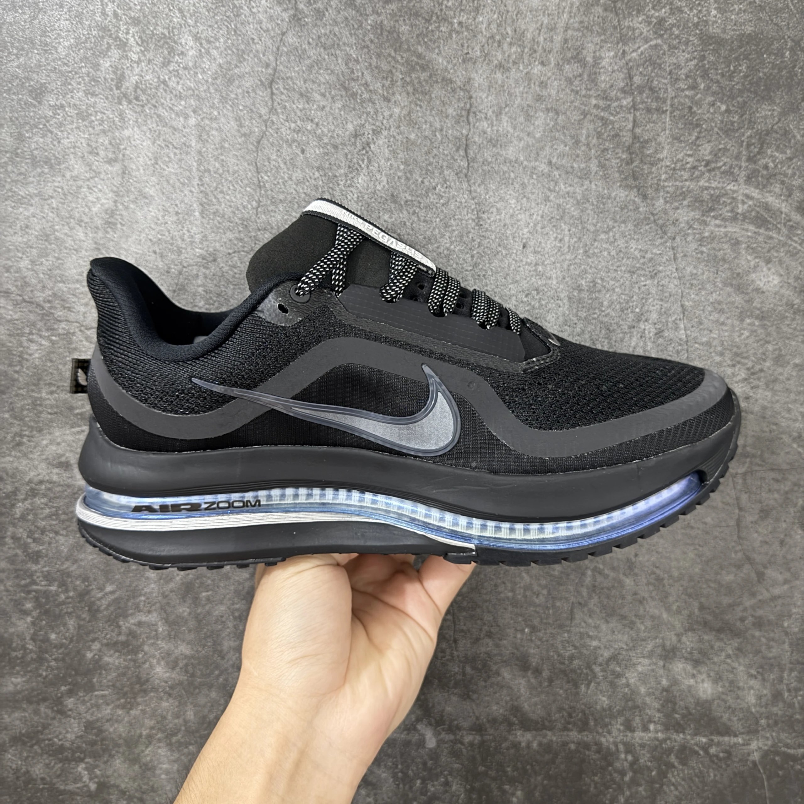 HQ2592-005 Black Blue