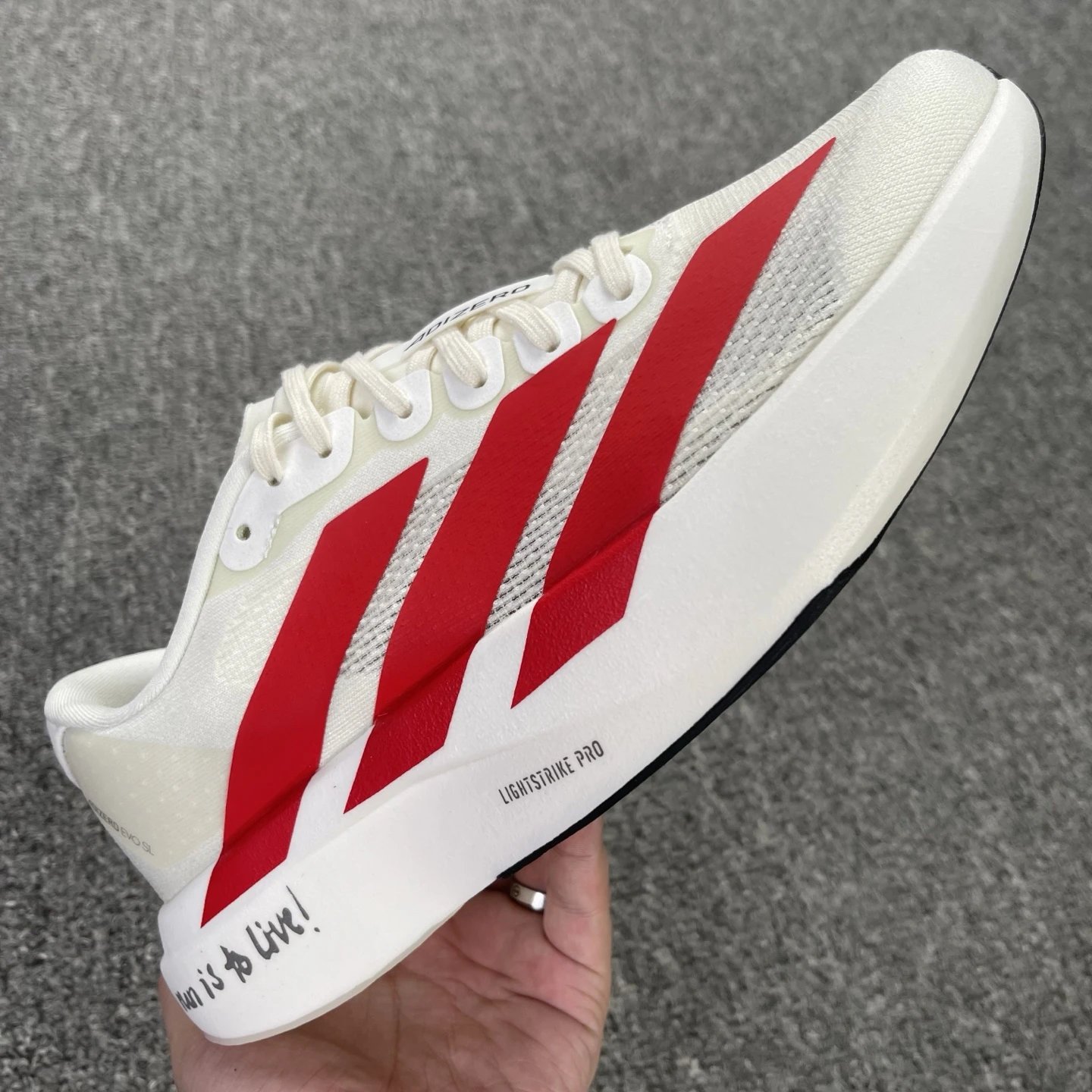 JS1183 White Red