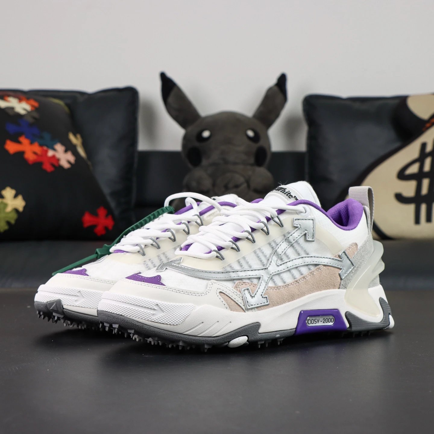 2000 model, 20137 white purple