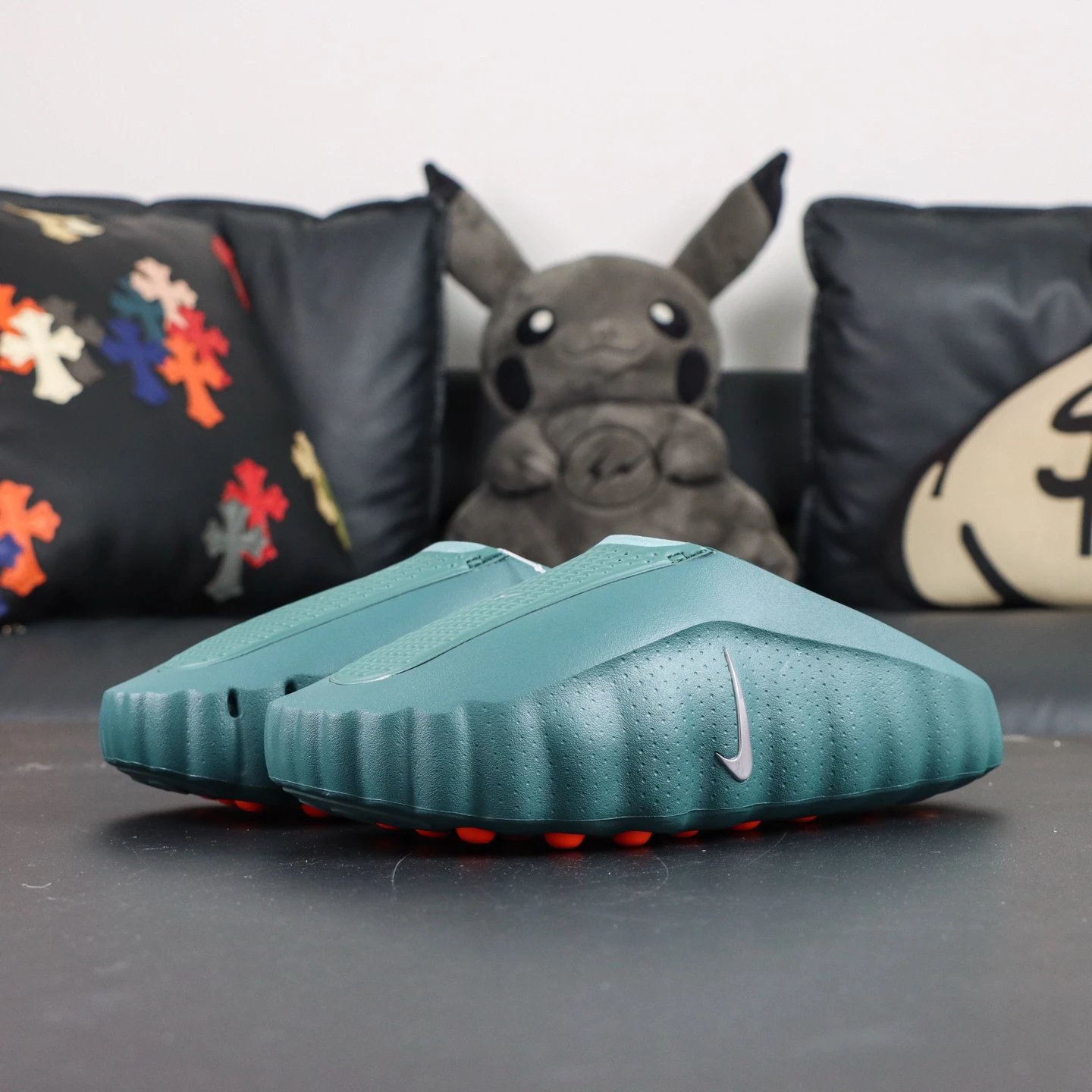 HQ4307-300 dark green