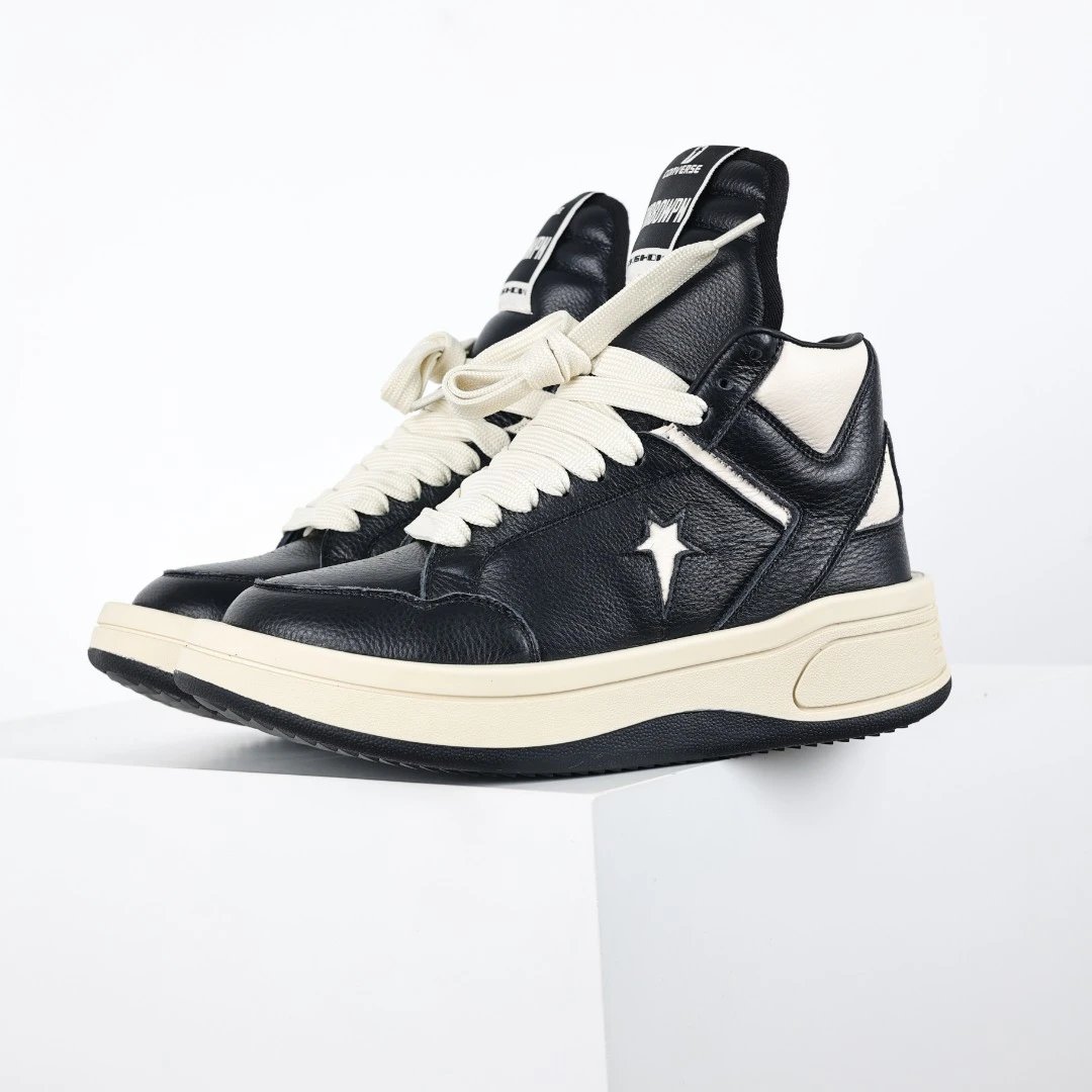 Converse Black & White