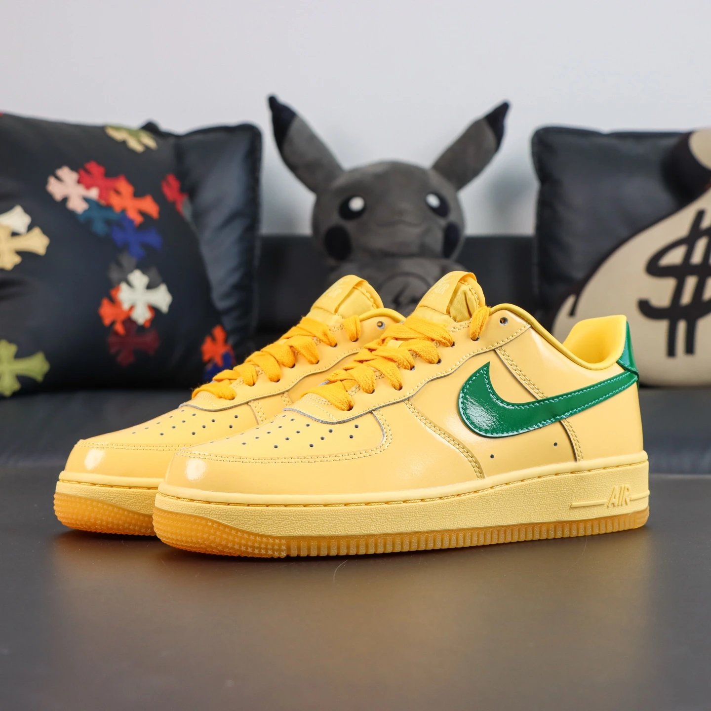 IO4489-700 Yellow