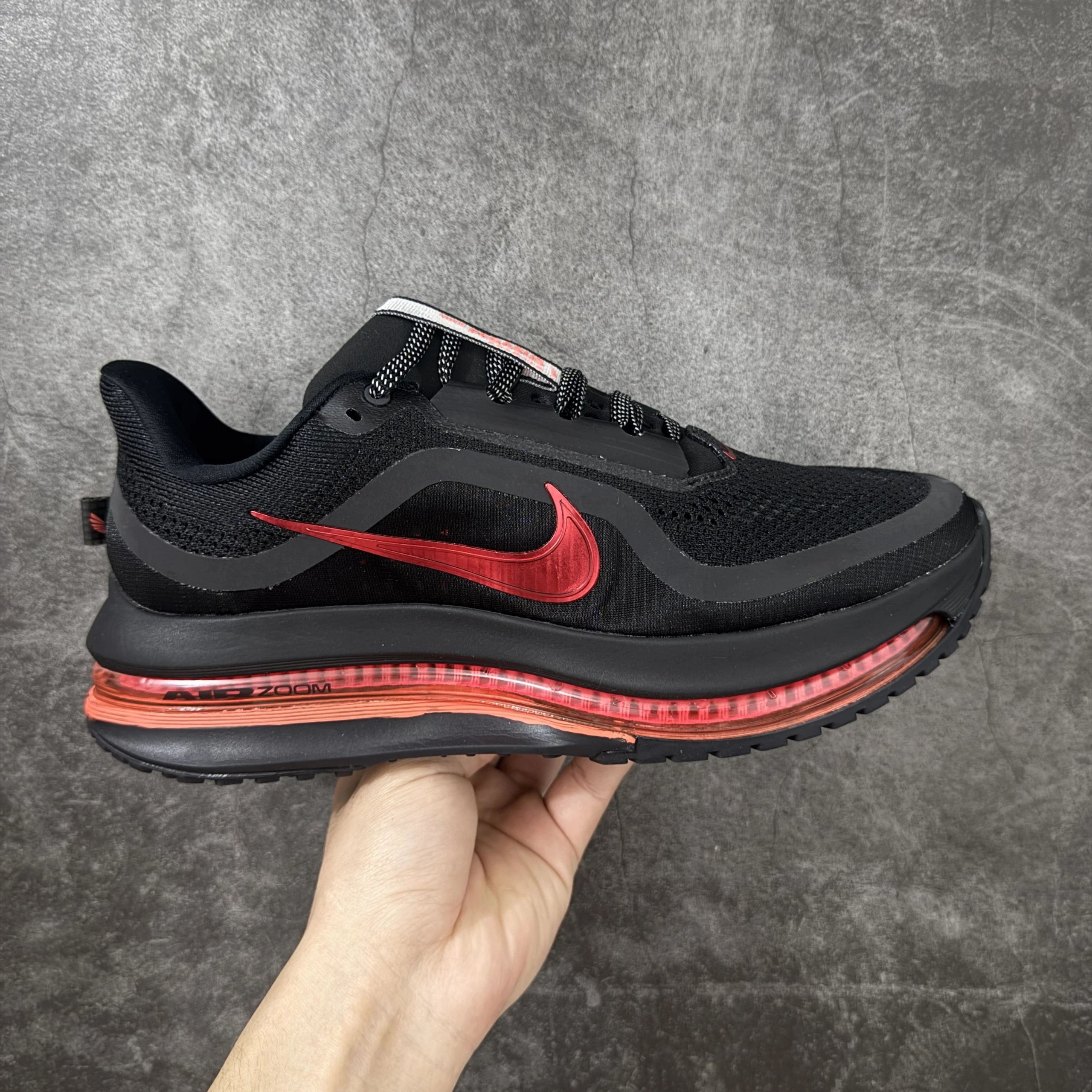HQ2593-010 Black Red