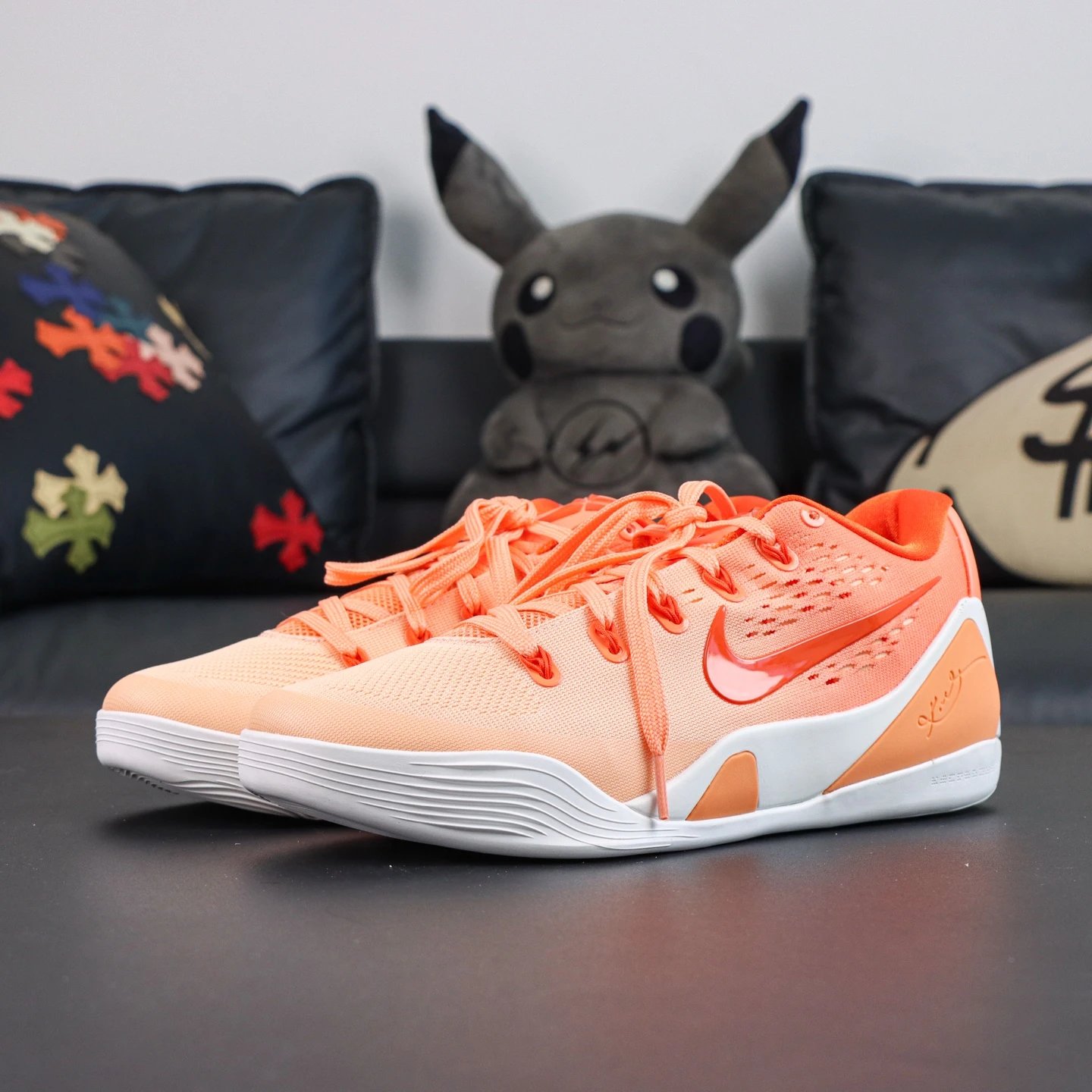 IM6119-800 White Orange