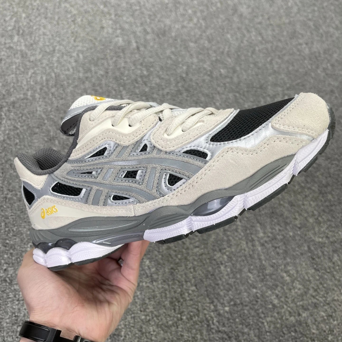 1201A789-001 Gray Black