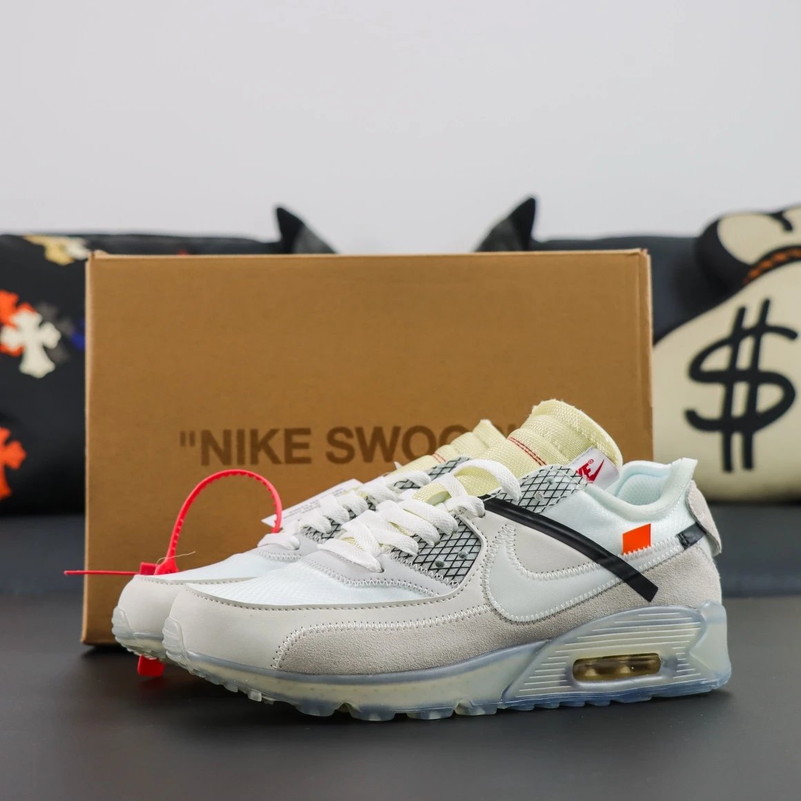 90 Off-White