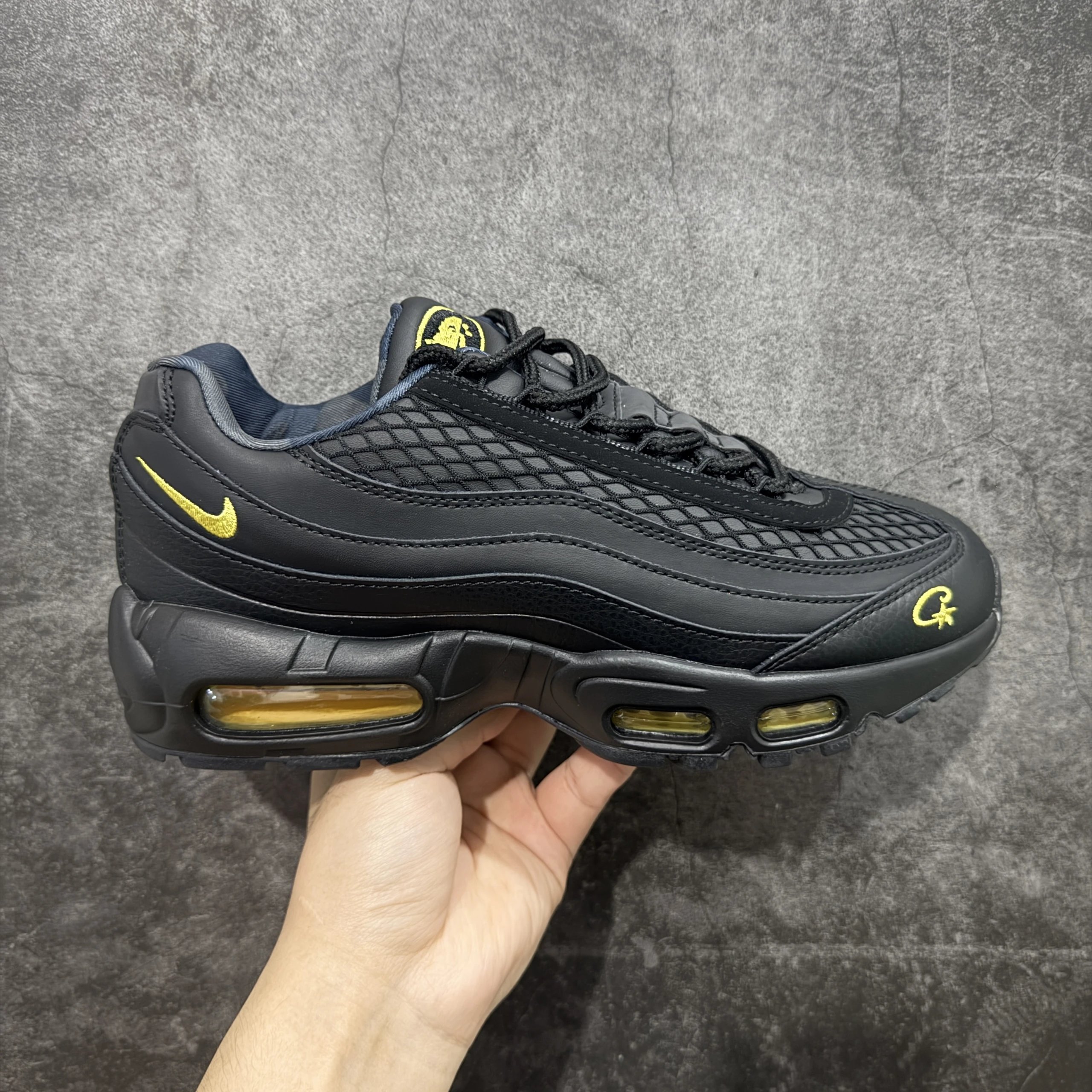 Black Yellow FB2709-003