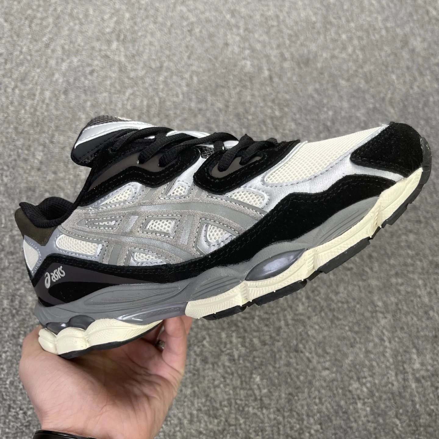 1201A789-750 Ivory Black