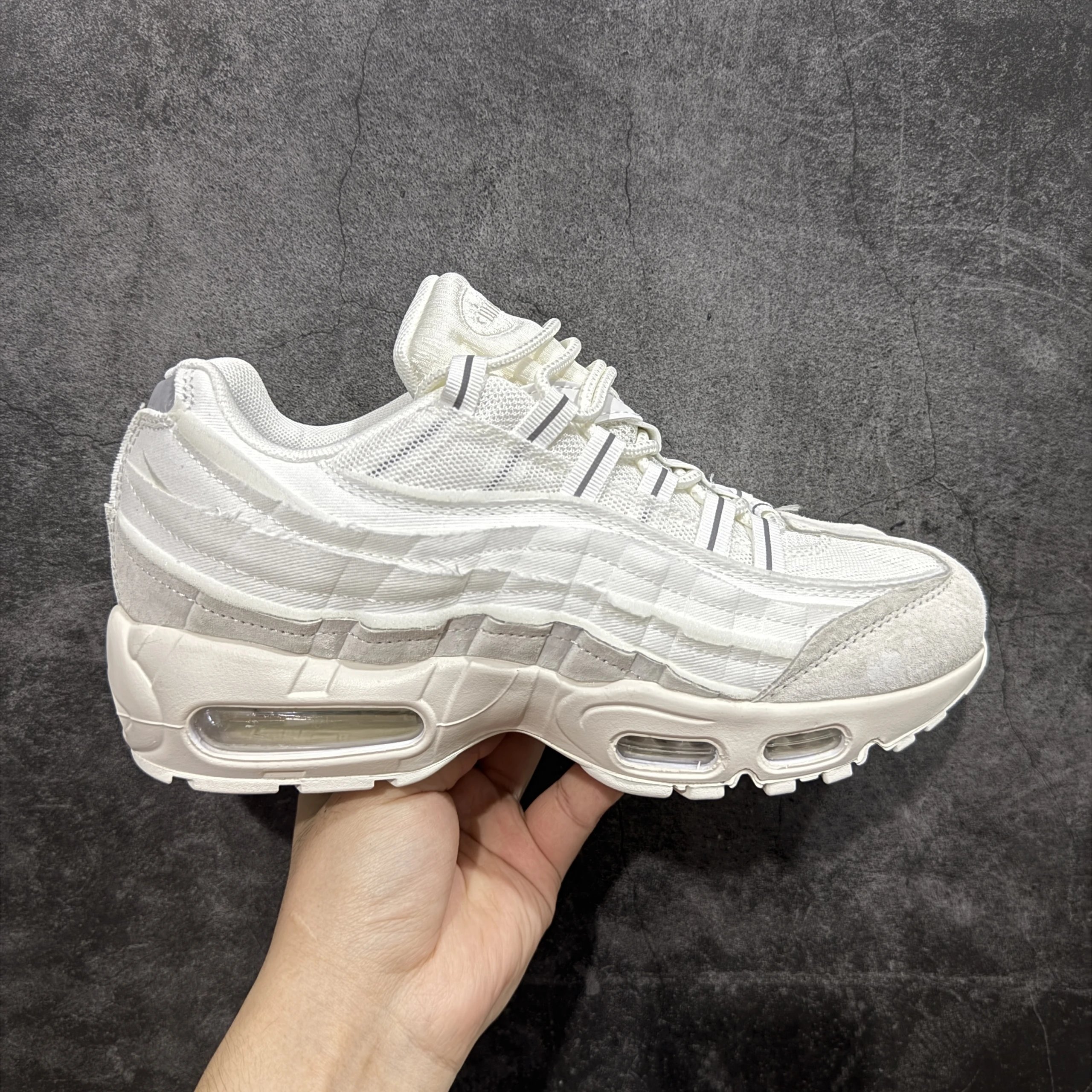 CDG White CU8406-100