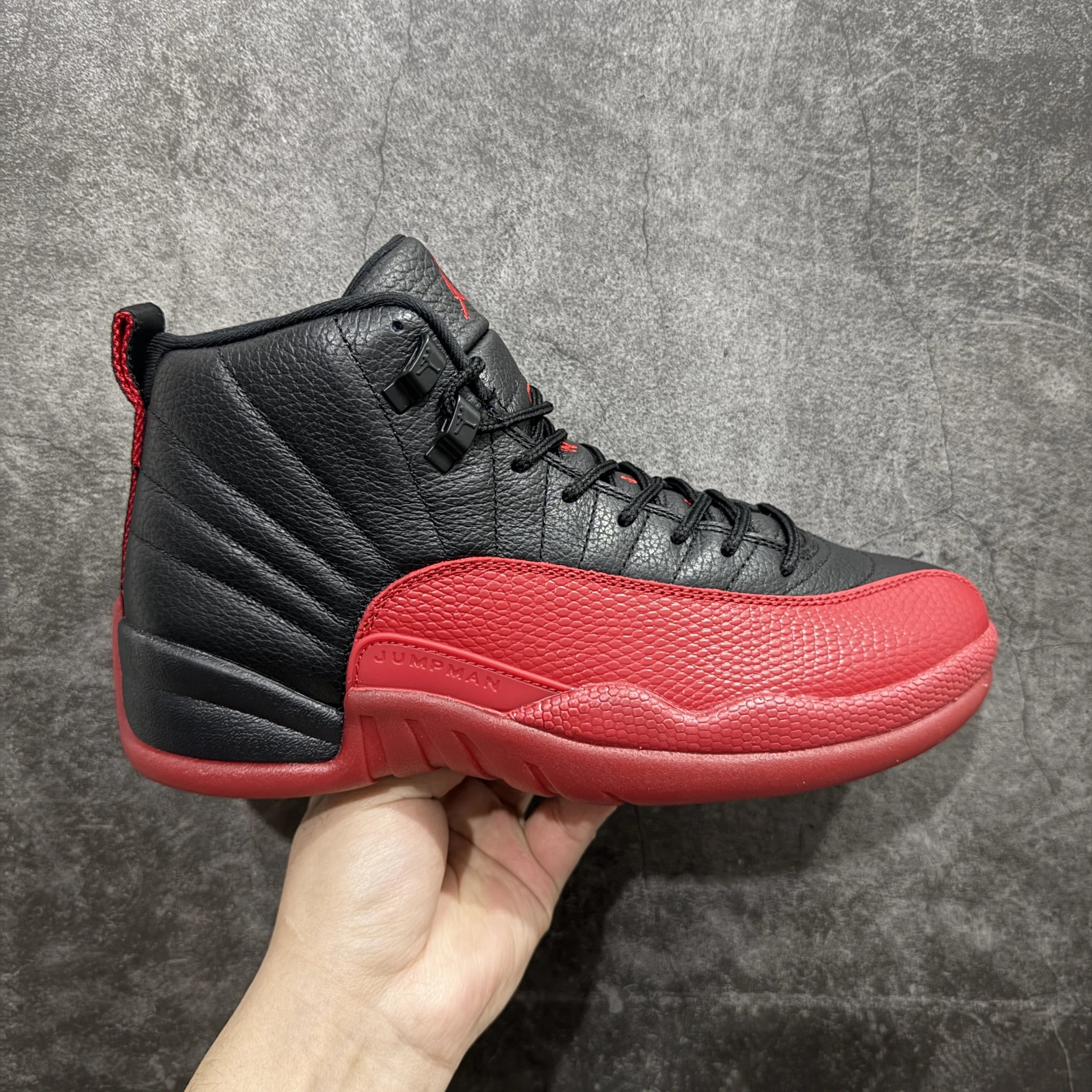 [J12] CT8013-002 Black Red
