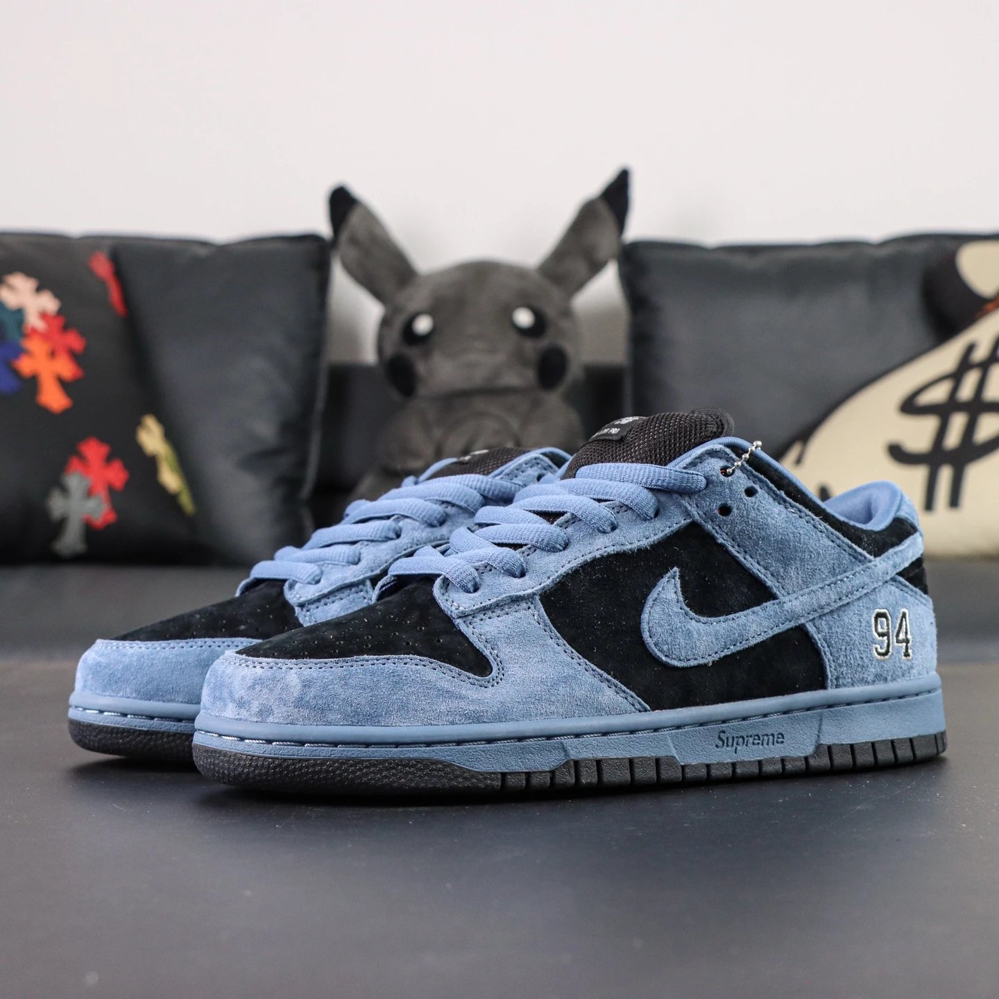 HQ8487-400 Europe Exclusive Black/Blue