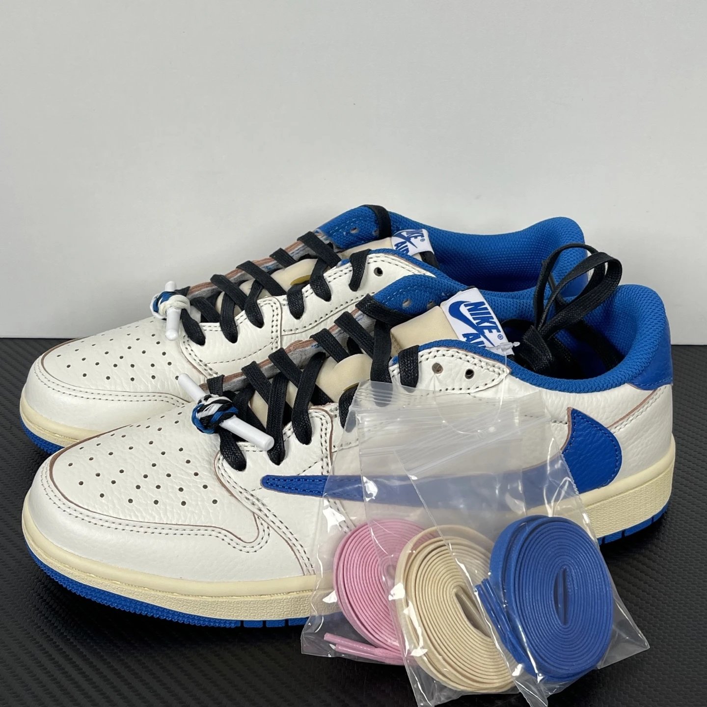 New White Blue DM7866-104