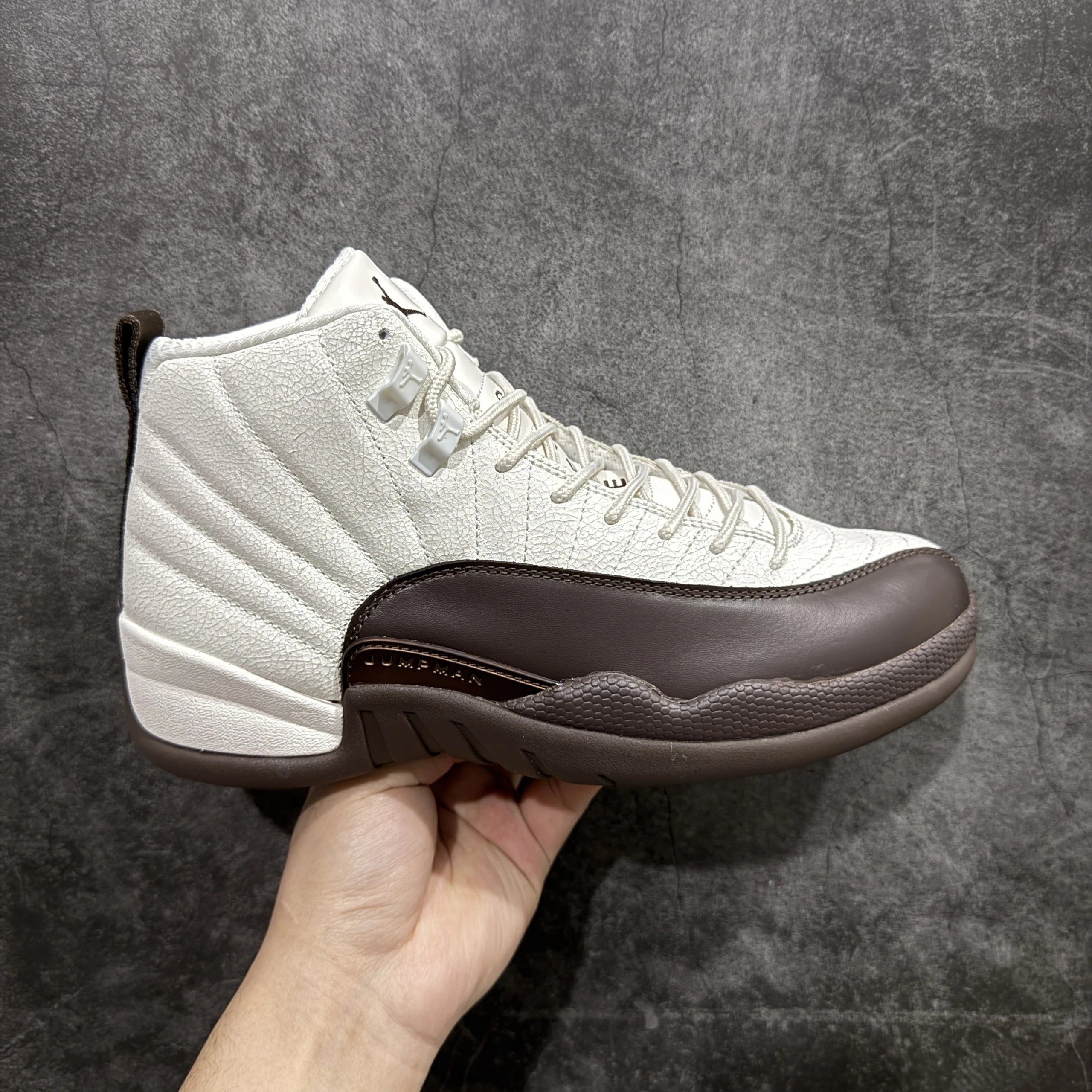 FZ5026-100 Baroque Brown