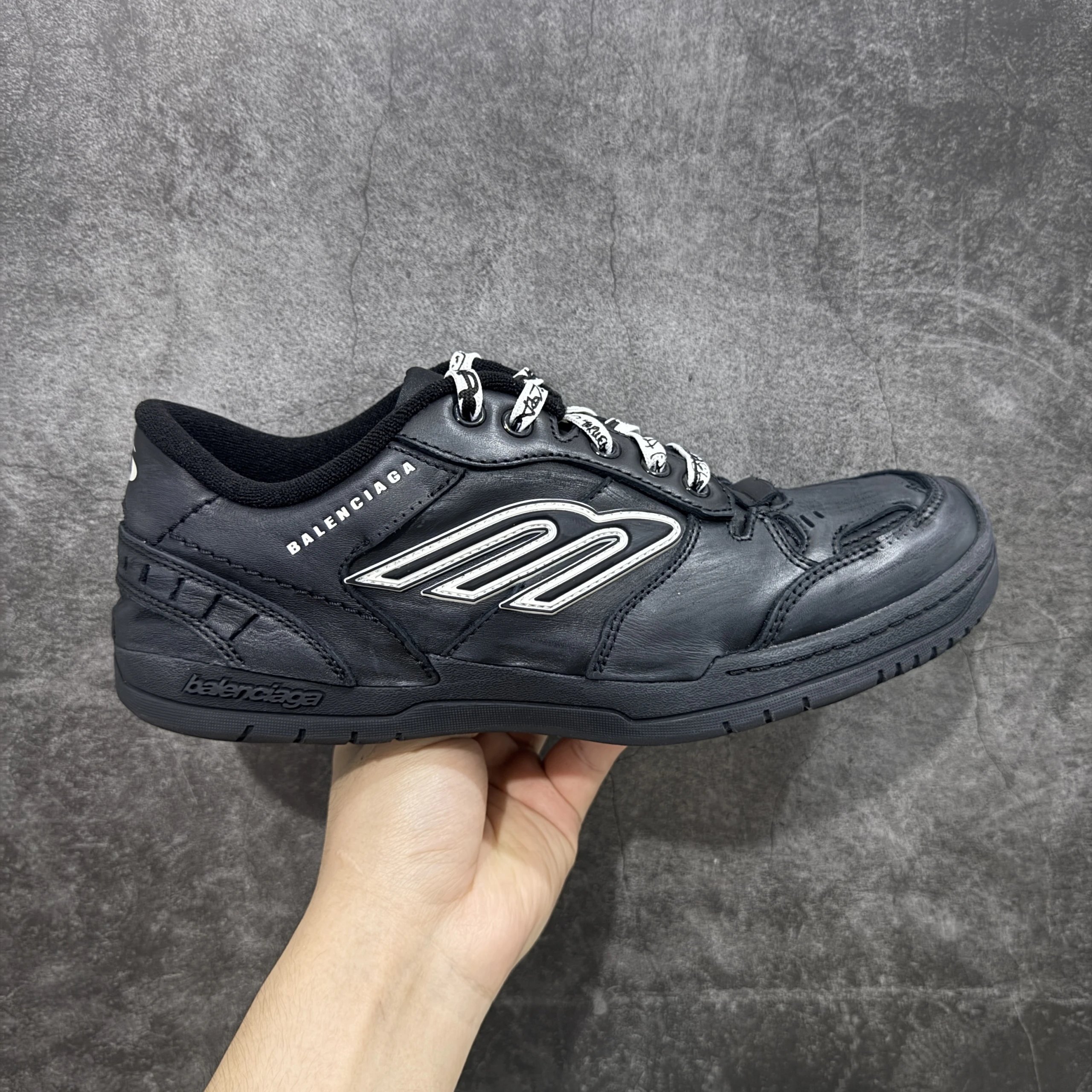18th generation black