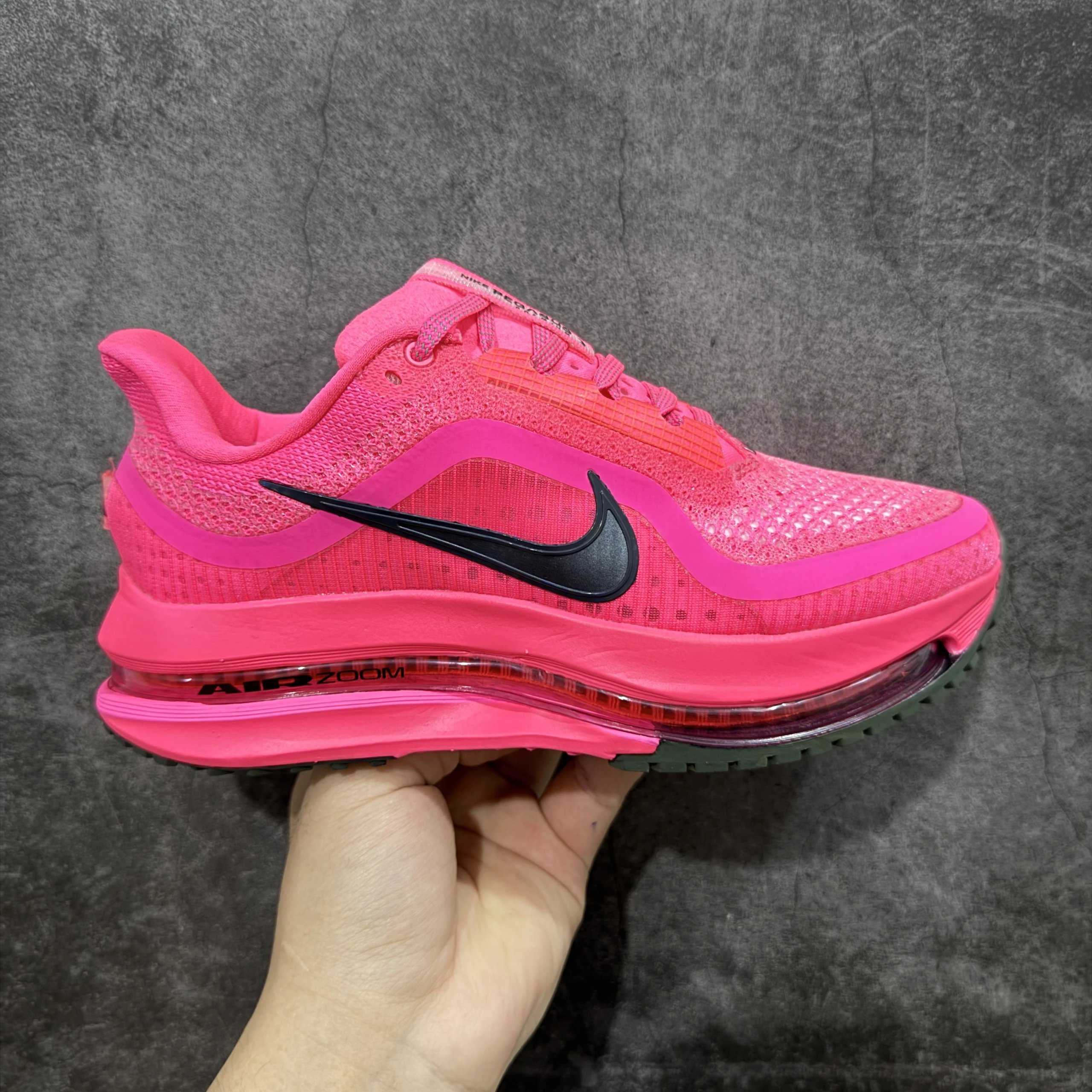 HQ2592-600 Rose Red