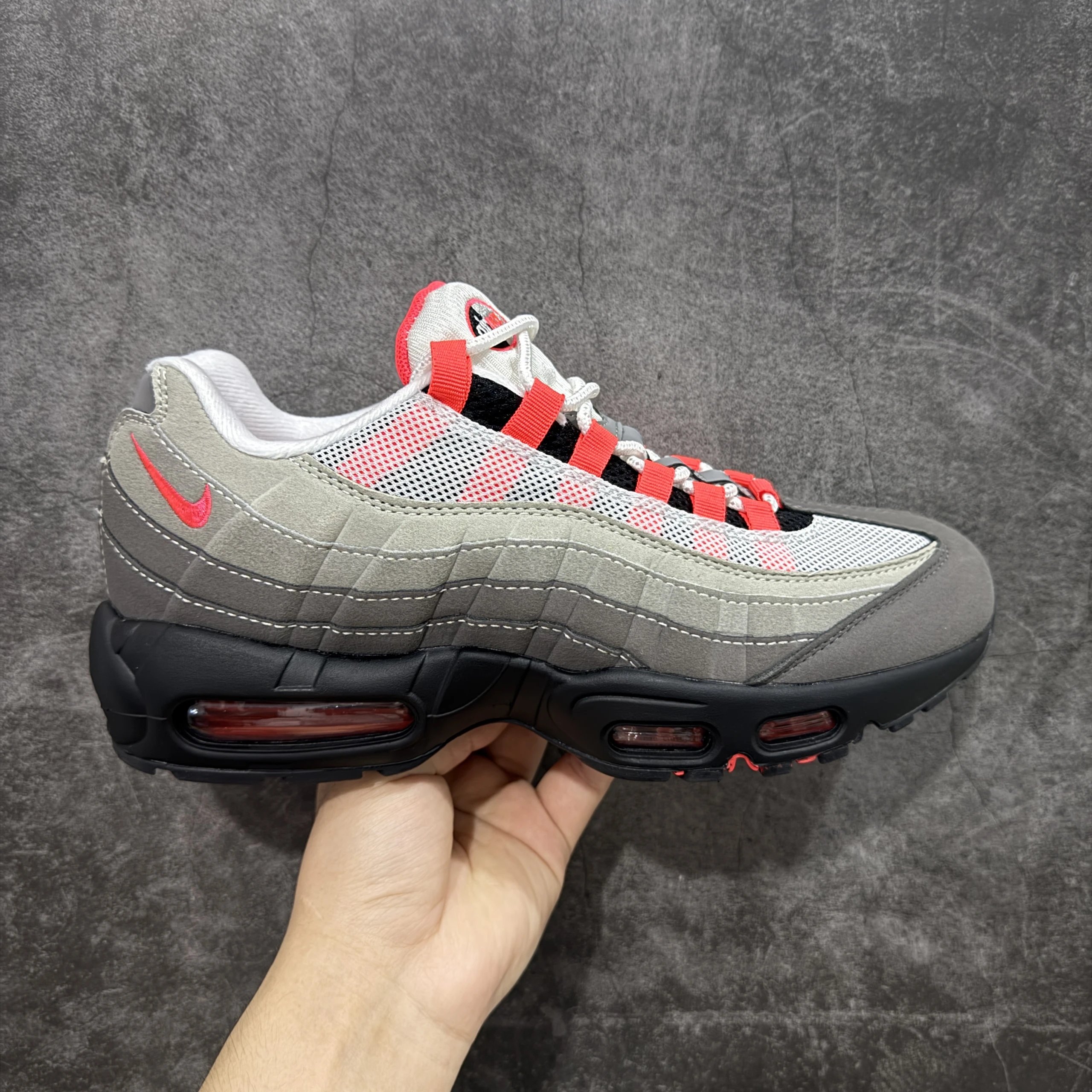 Grey Red AT2865-100