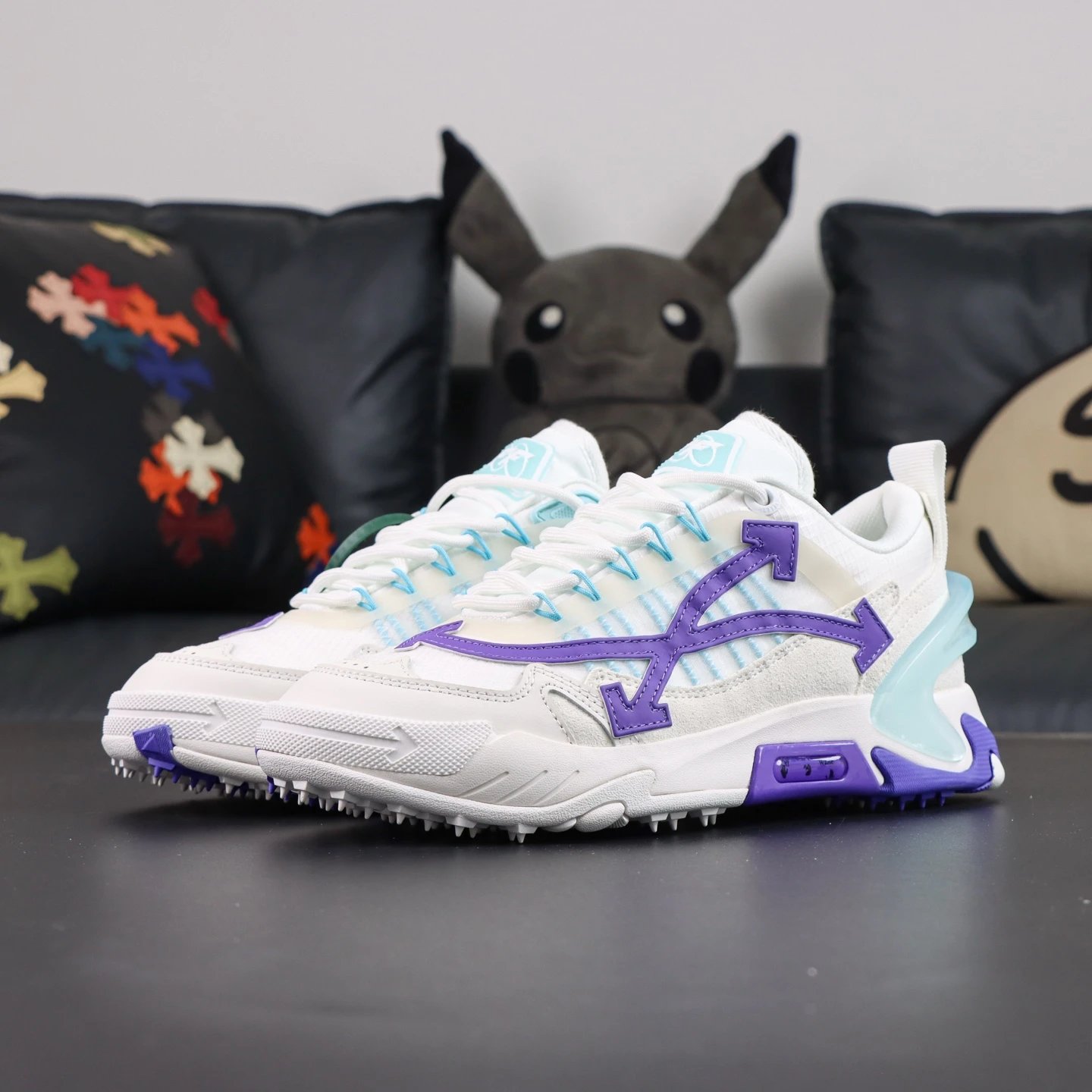 2000 white purple