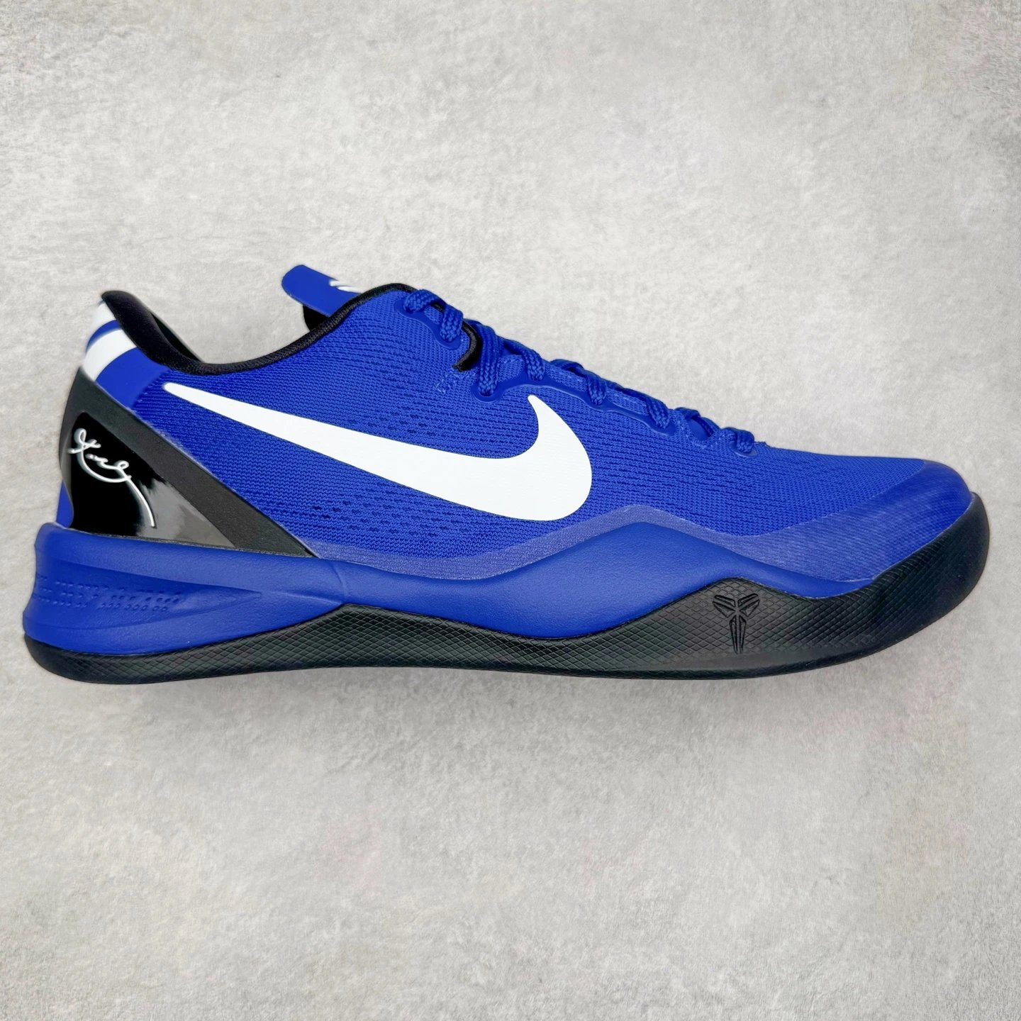 Kobe 8 'Black Blue' 555035-202