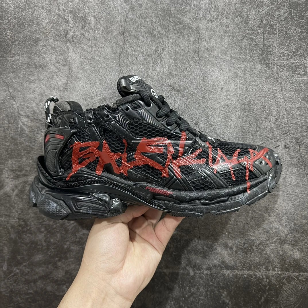 7th Gen Black Graffiti