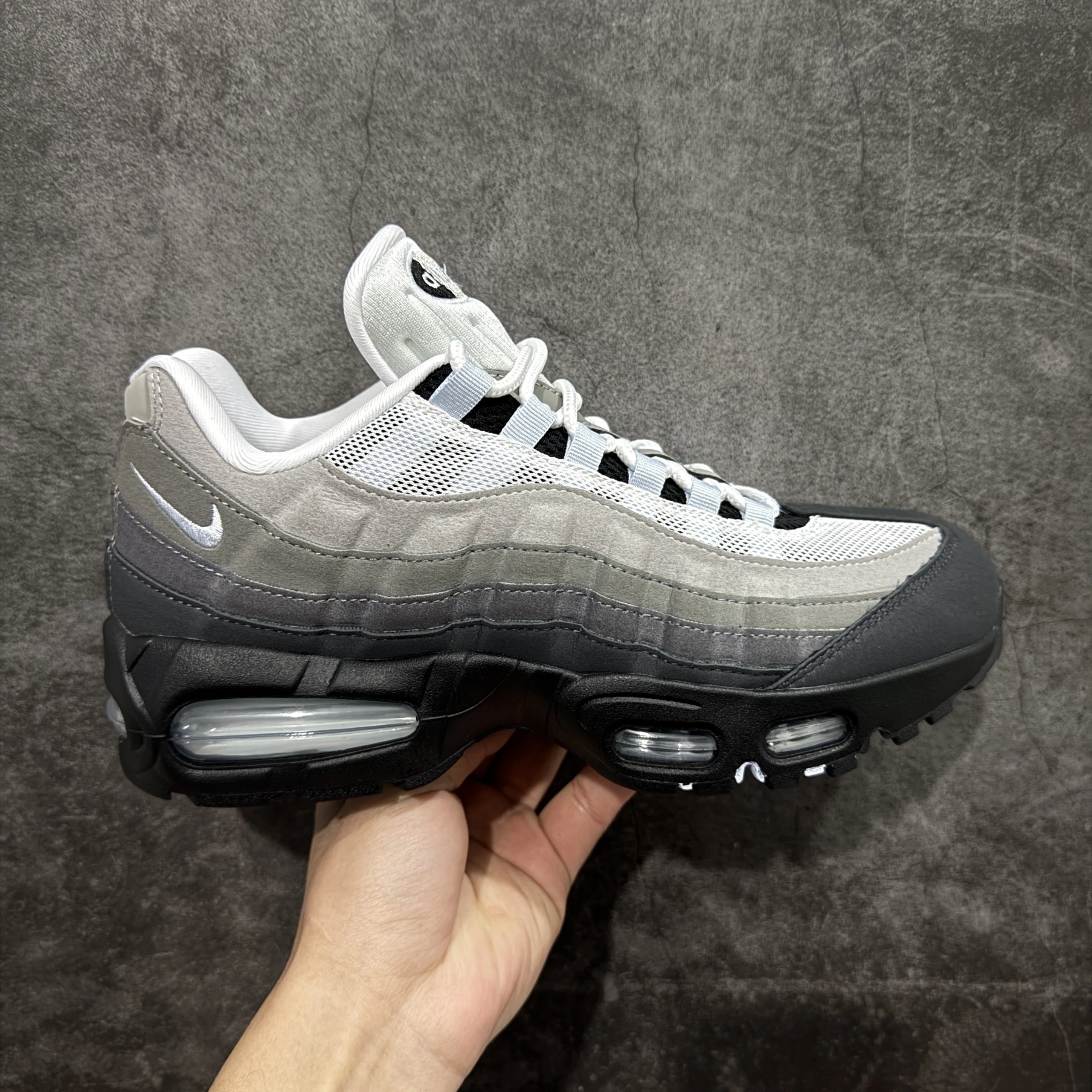 HJ5996-002 Black Grey