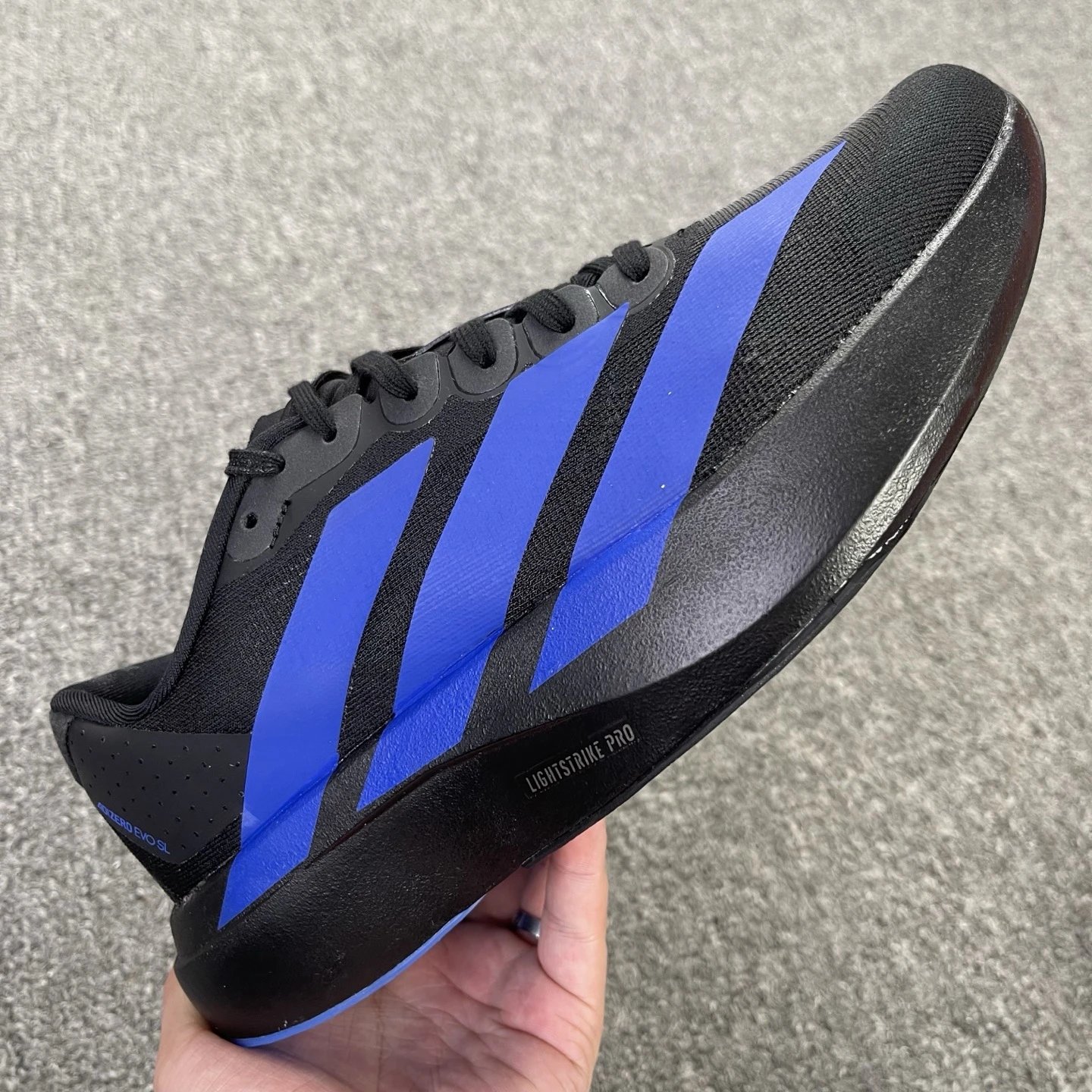 JP7148 Black and Blue