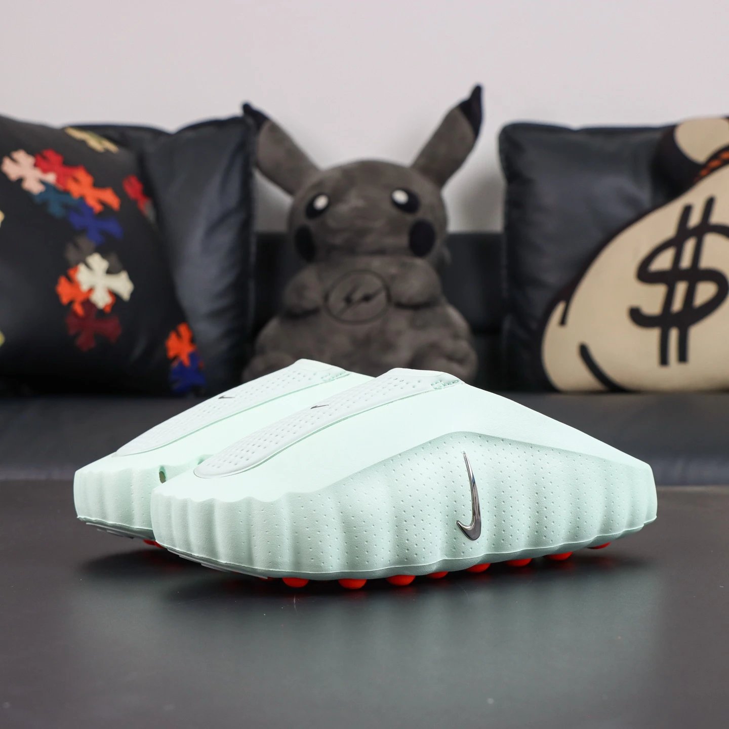 HQ4309-300 Mint Green