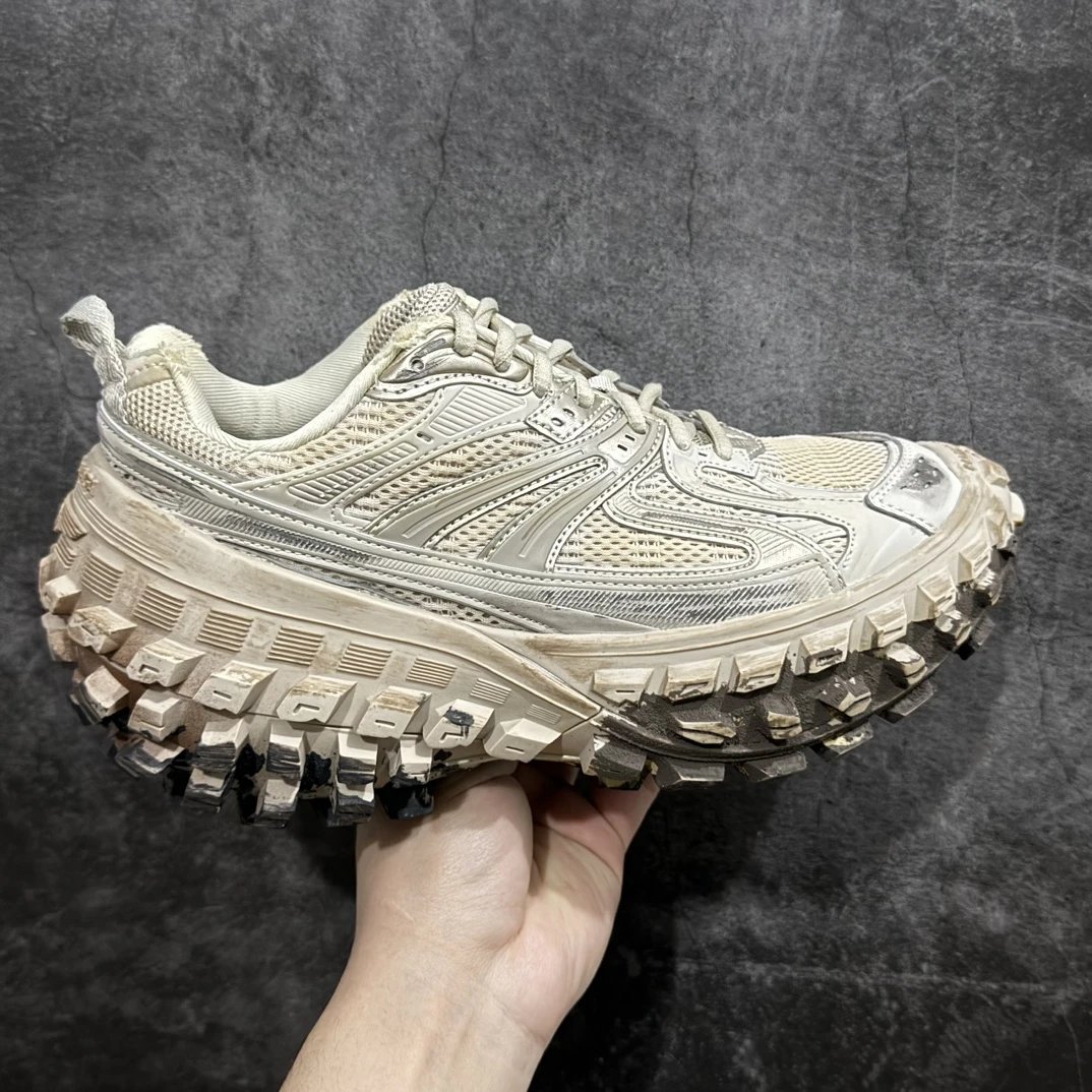 Light brown mud dyeing