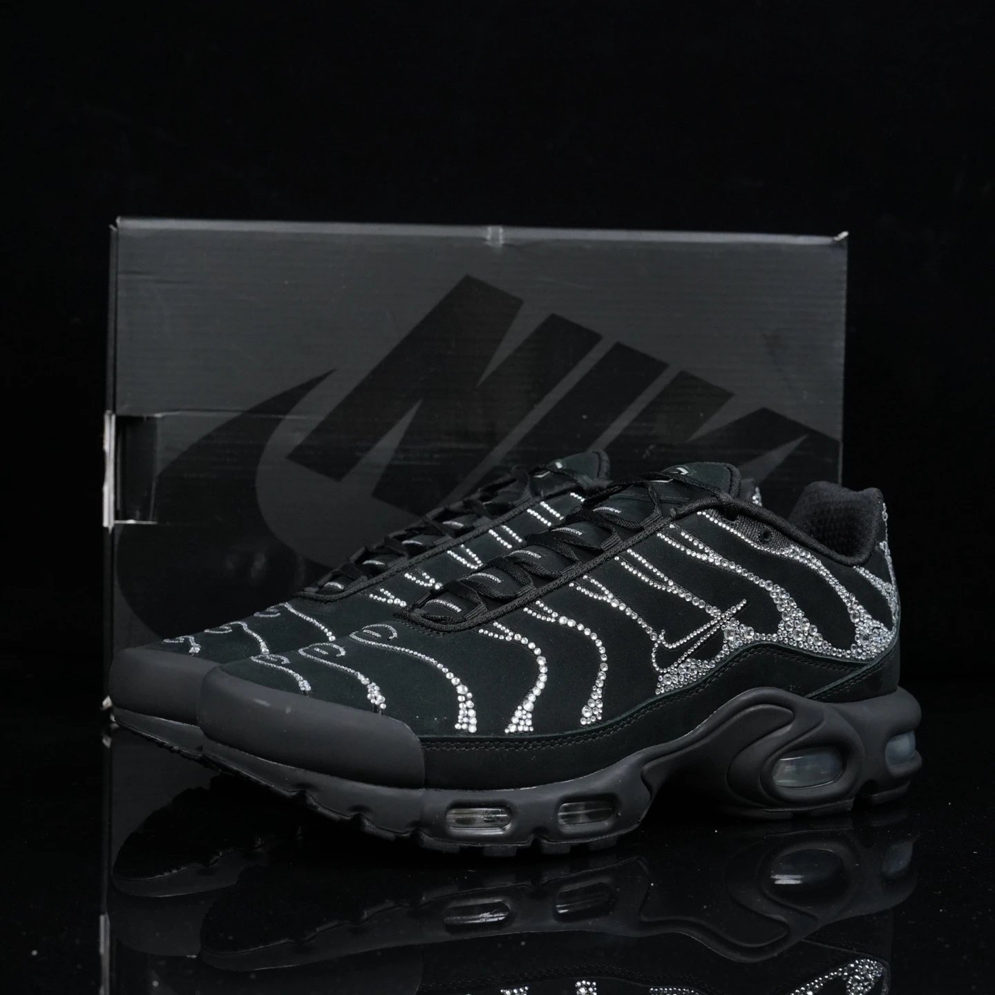 FZ4237-001 Black Silver Diamond