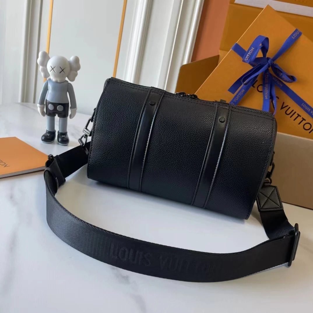 Louis Vuitton Monogram Empreinte Mini Pochette Métis White Shoulder Bag - 8