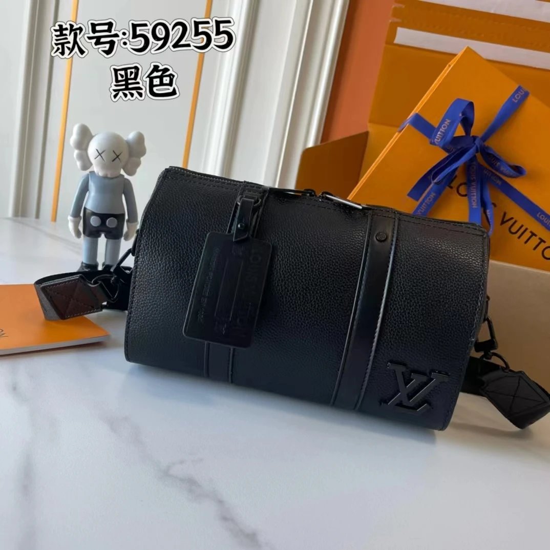 Louis Vuitton Monogram Empreinte Mini Pochette Métis White Shoulder Bag - 2