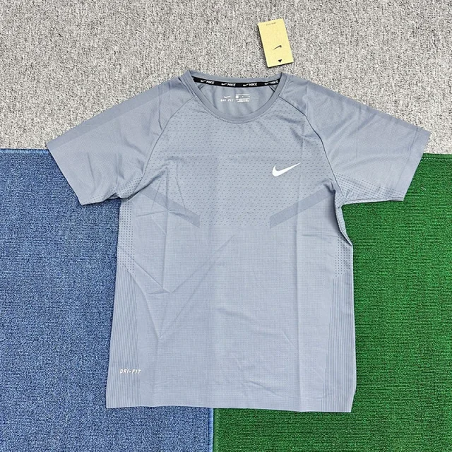 Nike T-Shirts Dri-FIT short-sleeve performance T-shirt product detail image 1