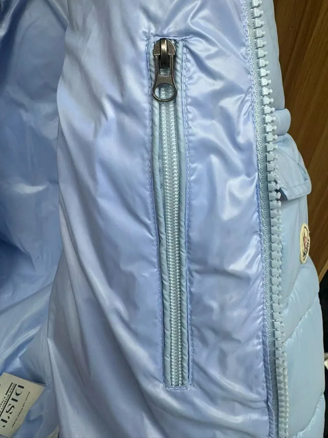 Moncler Down Jackets Hooded quilted puffer jacket product detail image 4