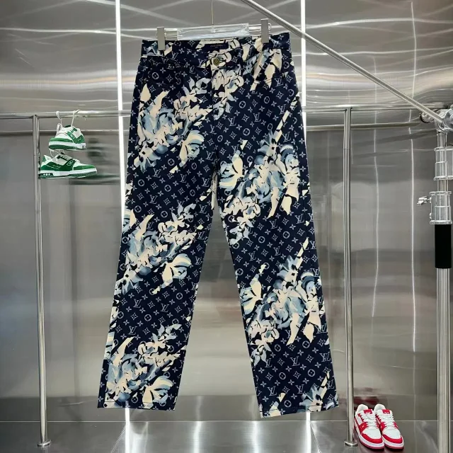 Louis Vuitton Jeans Monogram-embossed cargo with ankle zips product detail image 16