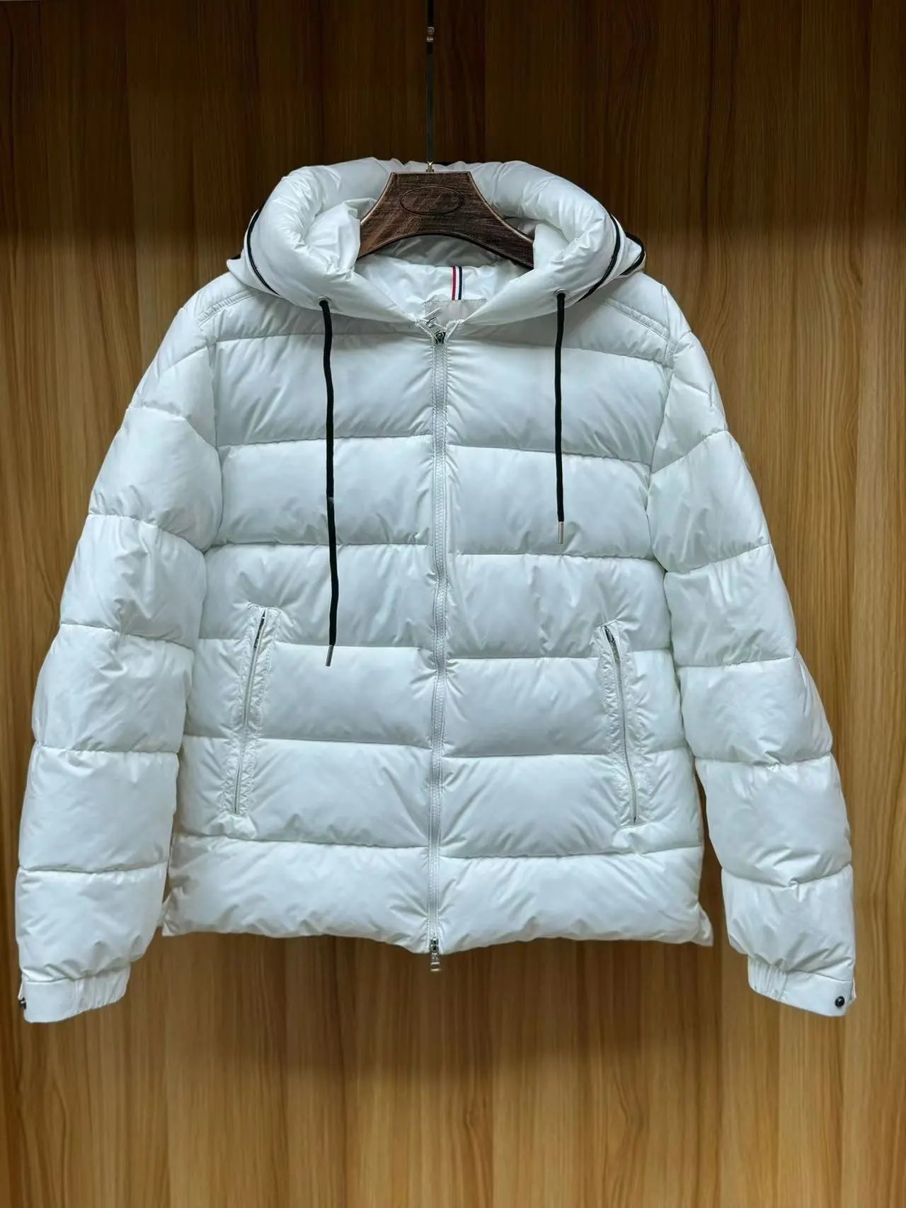 Model 8- White
