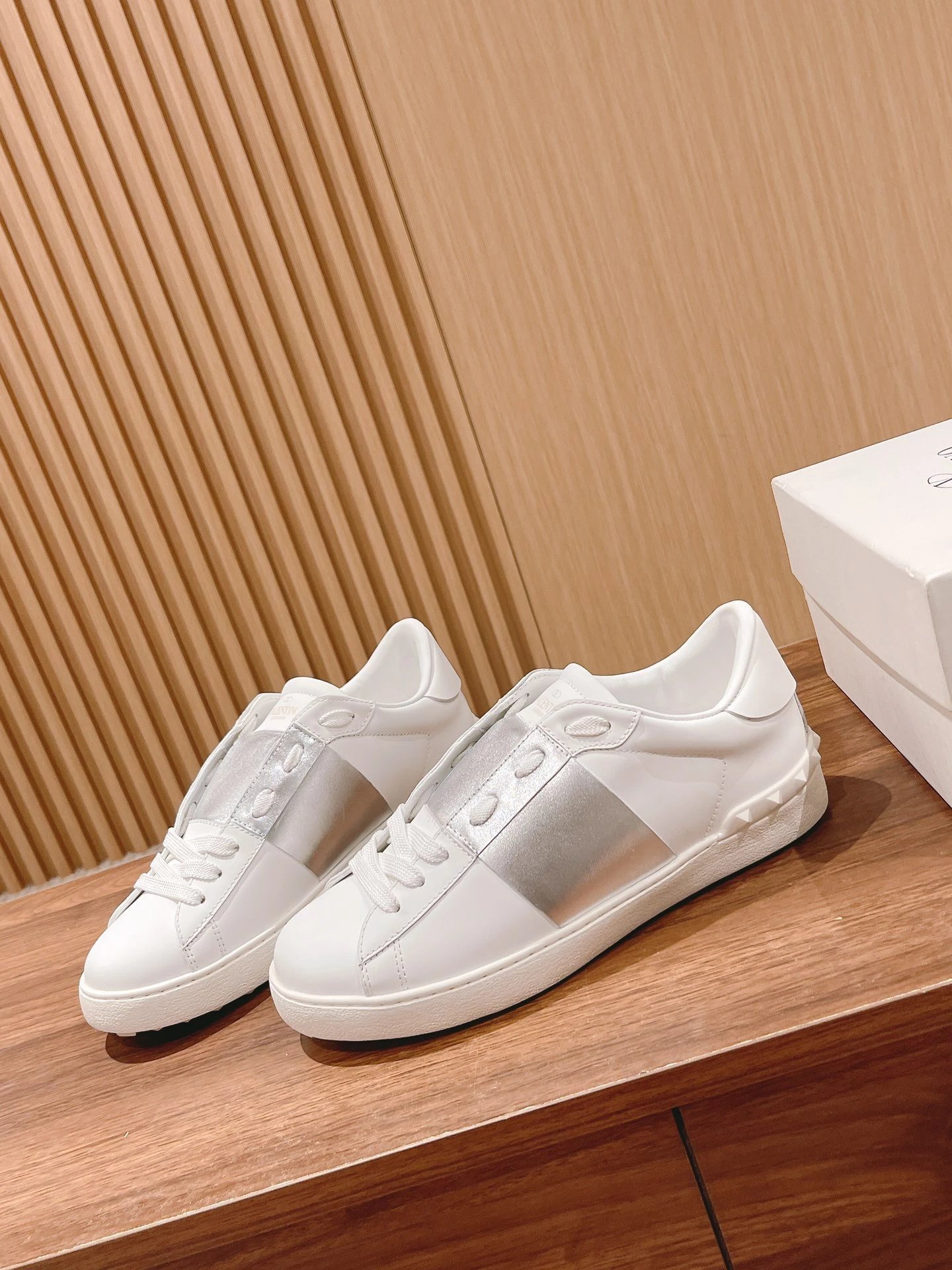 Valentino Garavani Rockstud