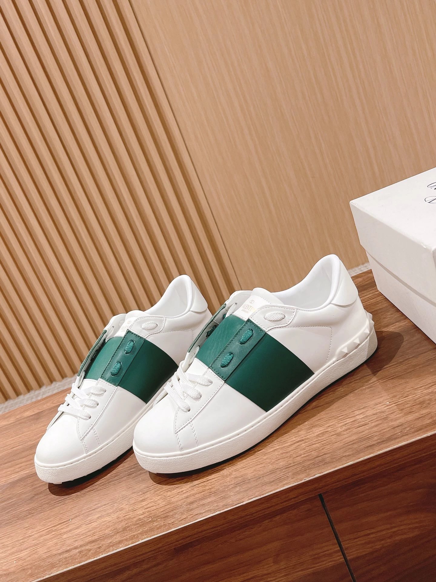 Valentino Garavani Rockstud