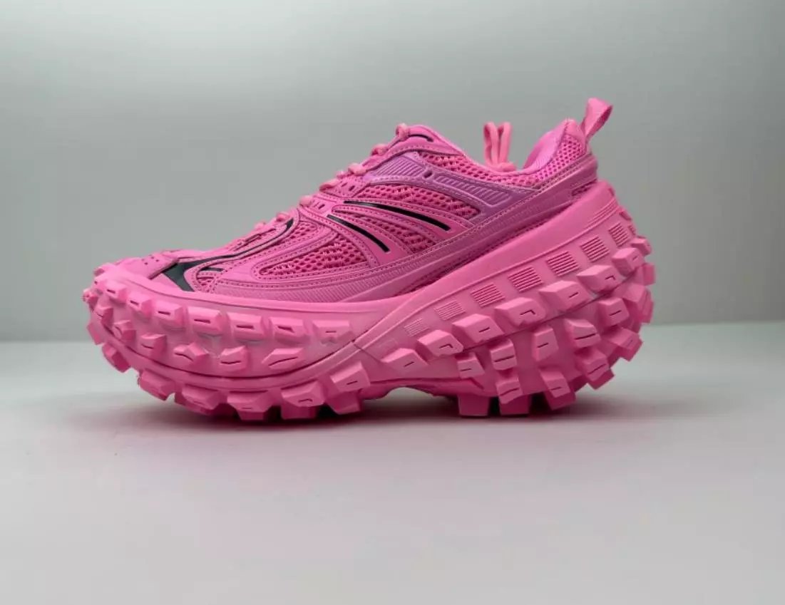 Balenciaga Defender All-Black Shoes — pink colorway — USFans Spreadsheet photo