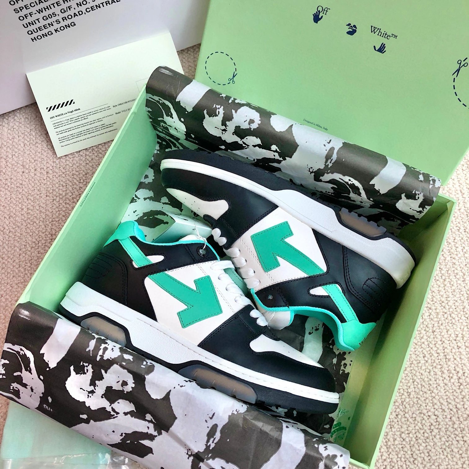 Off-White Sneakers / Trainers OOF — 12 colorway — USFans Spreadsheet photo