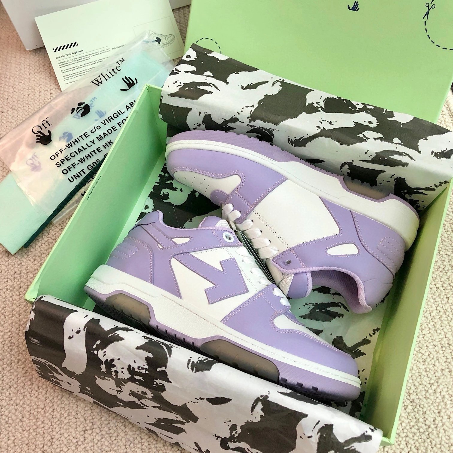 Off-White Sneakers / Trainers OOF — 22 colorway — USFans Spreadsheet photo