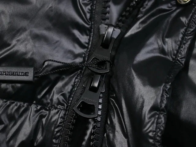 Burberry Down Jackets Hooded quilted puffer jacket product detail image 10